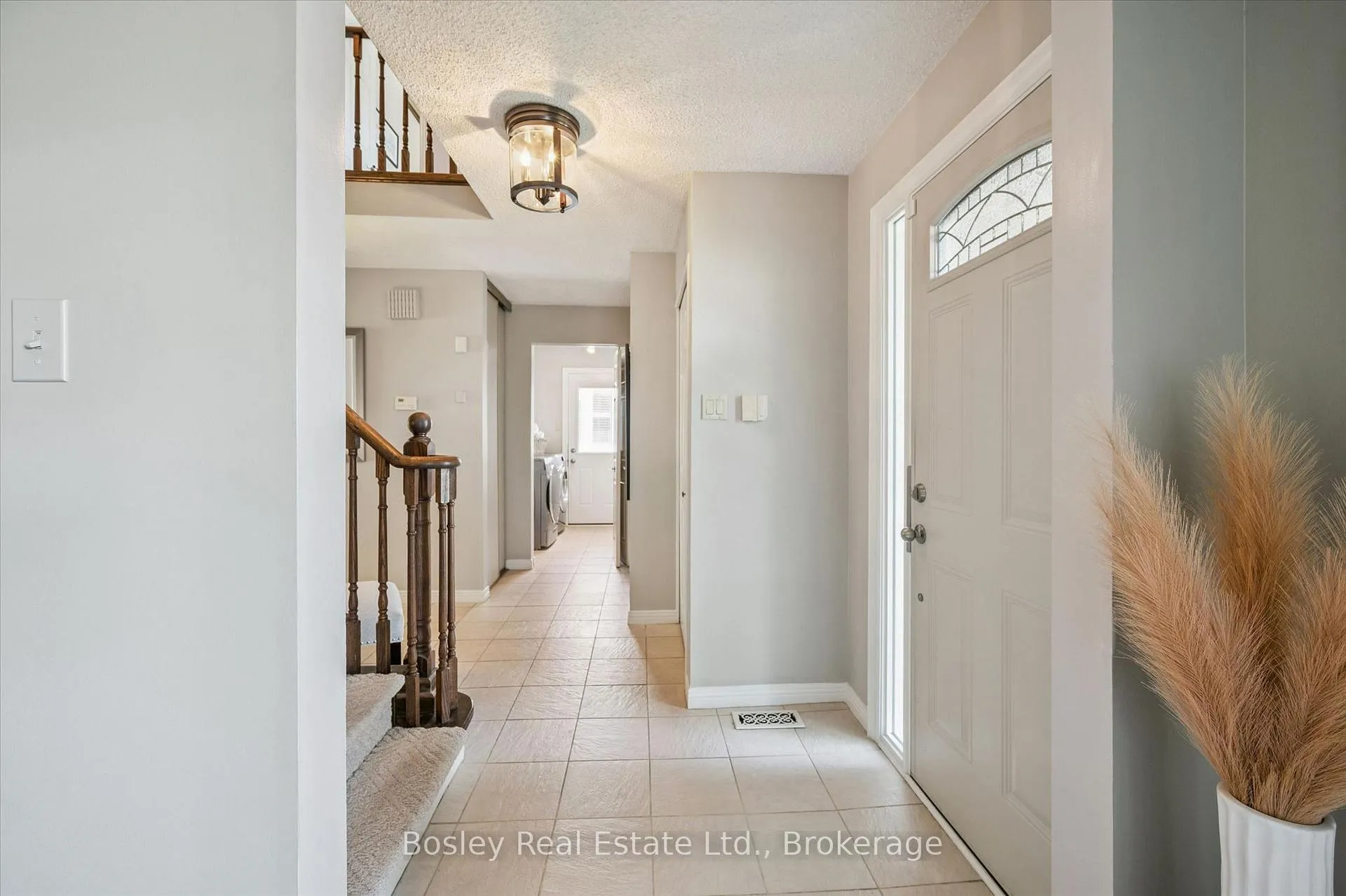 Photo 6 of 176 Westvale Drive, Waterloo — HOMEH