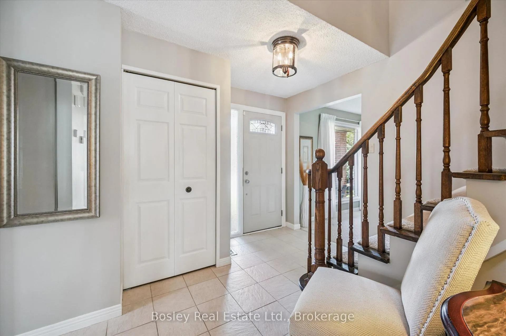 Photo 7 of 176 Westvale Drive, Waterloo — HOMEH