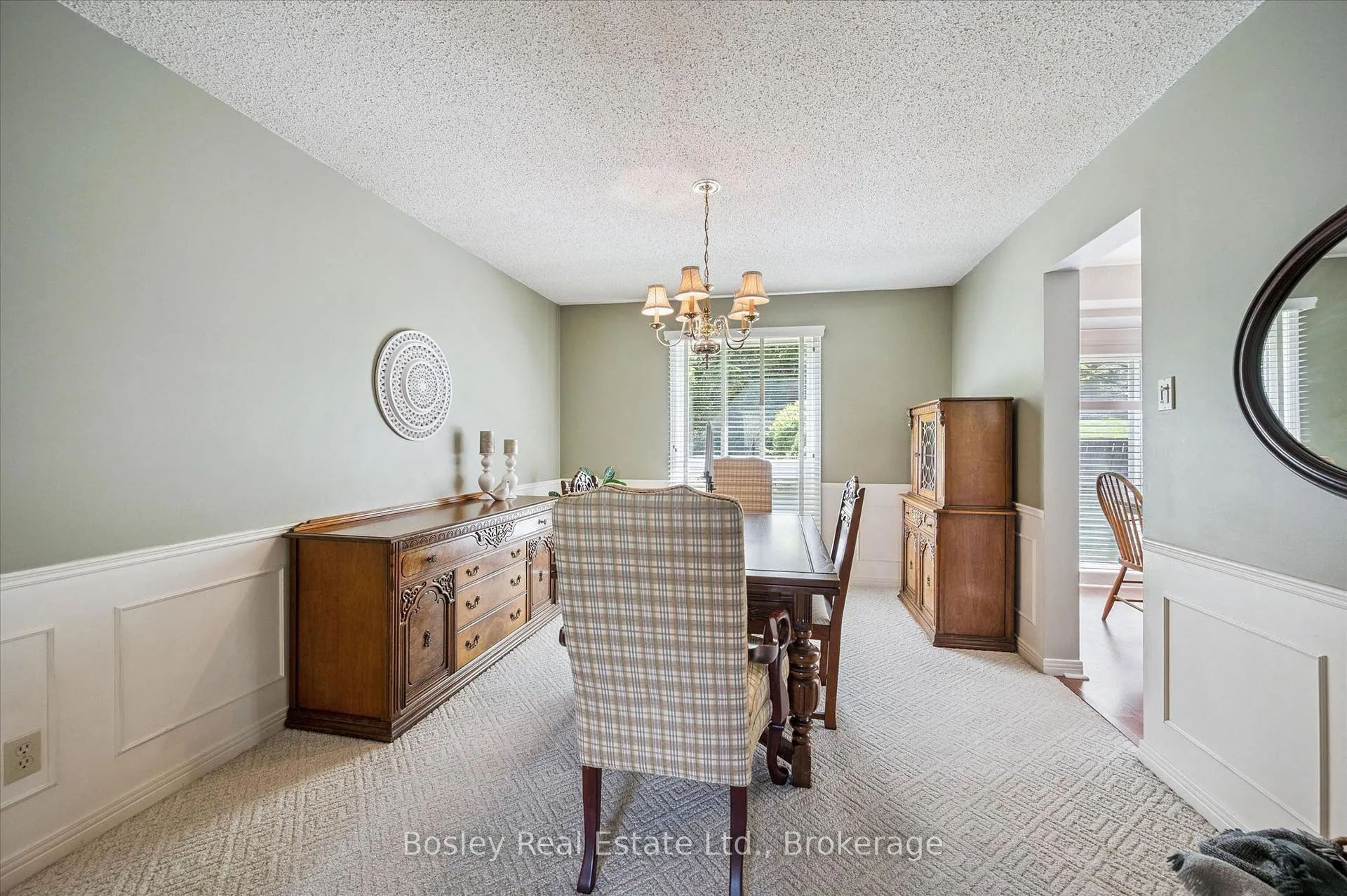 Photo 10 of 176 Westvale Drive, Waterloo — HOMEH