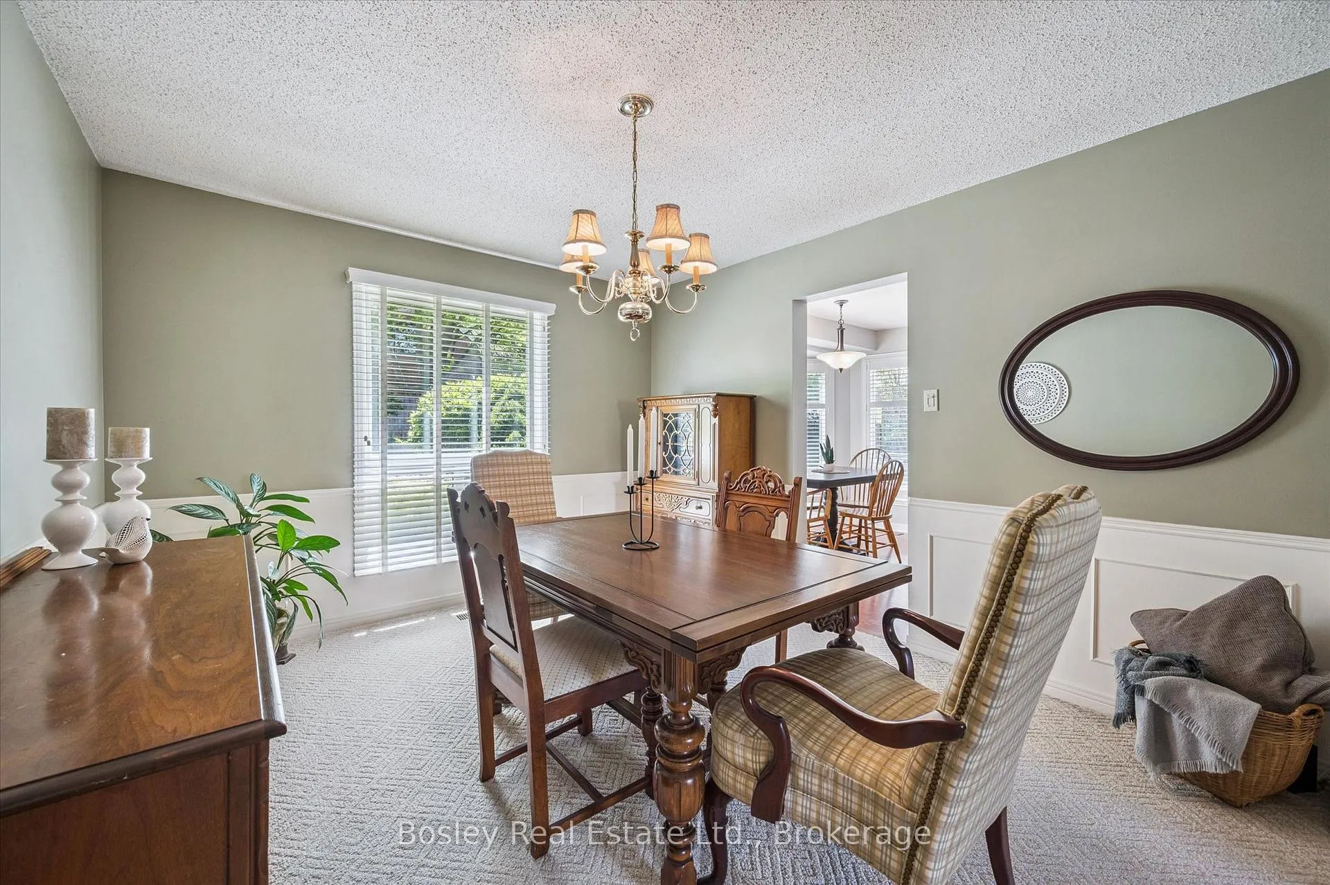 Photo 11 of 176 Westvale Drive, Waterloo — HOMEH