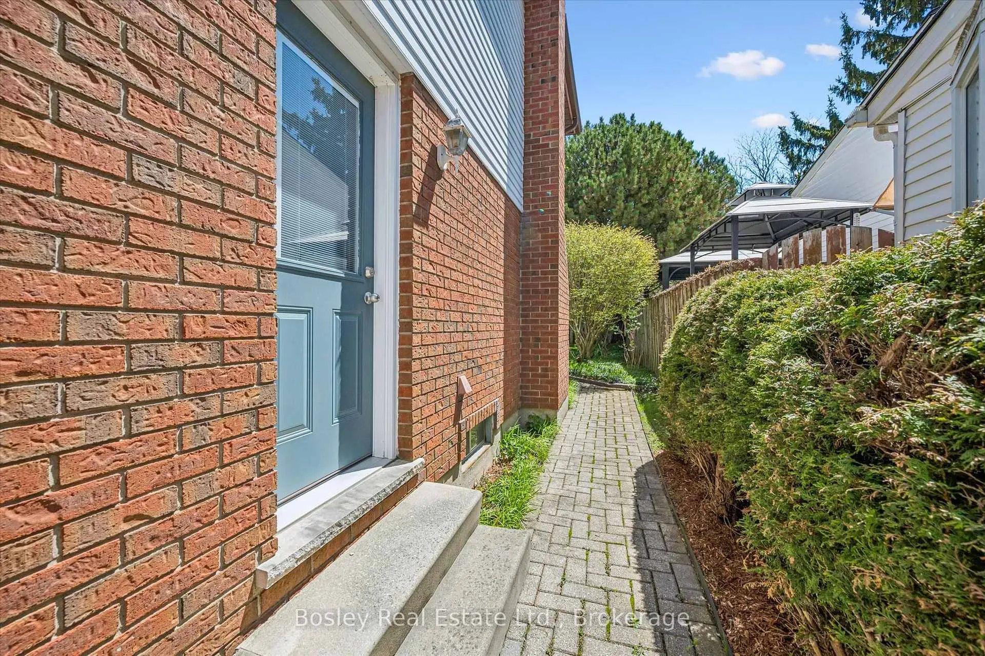 Photo 29 of 176 Westvale Drive, Waterloo — HOMEH