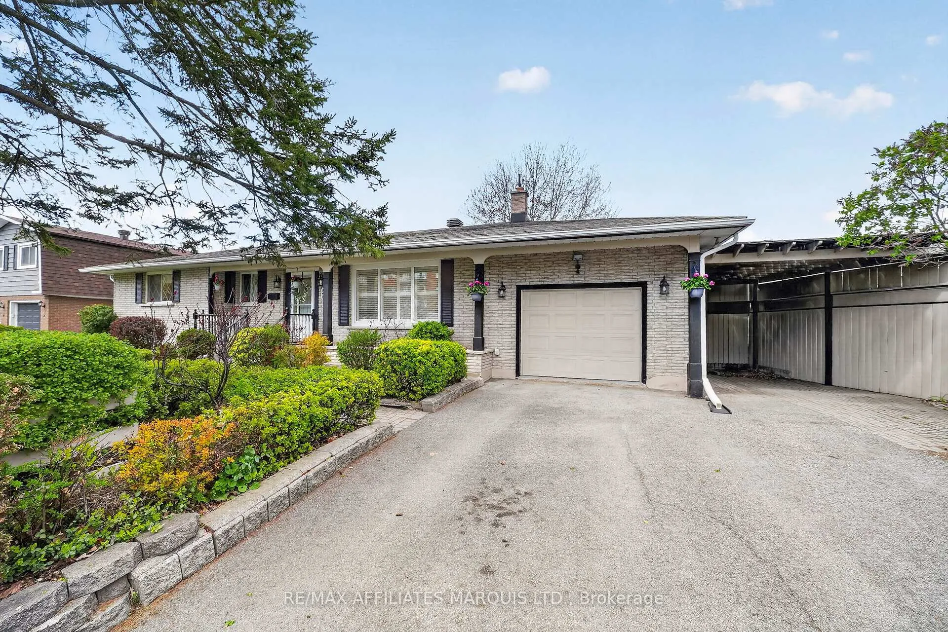 Photo 2 of 948 Fourth Street E, Cornwall — HOMEH