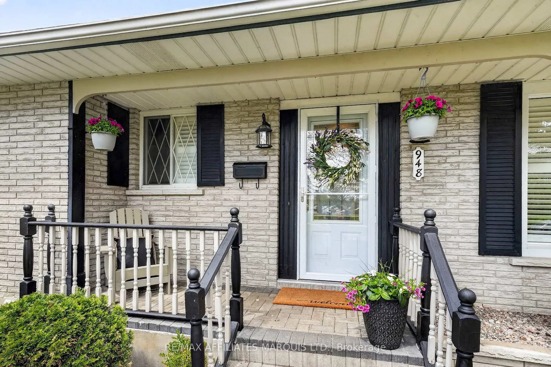 Photo 3 of 948 Fourth Street E, Cornwall — HOMEH