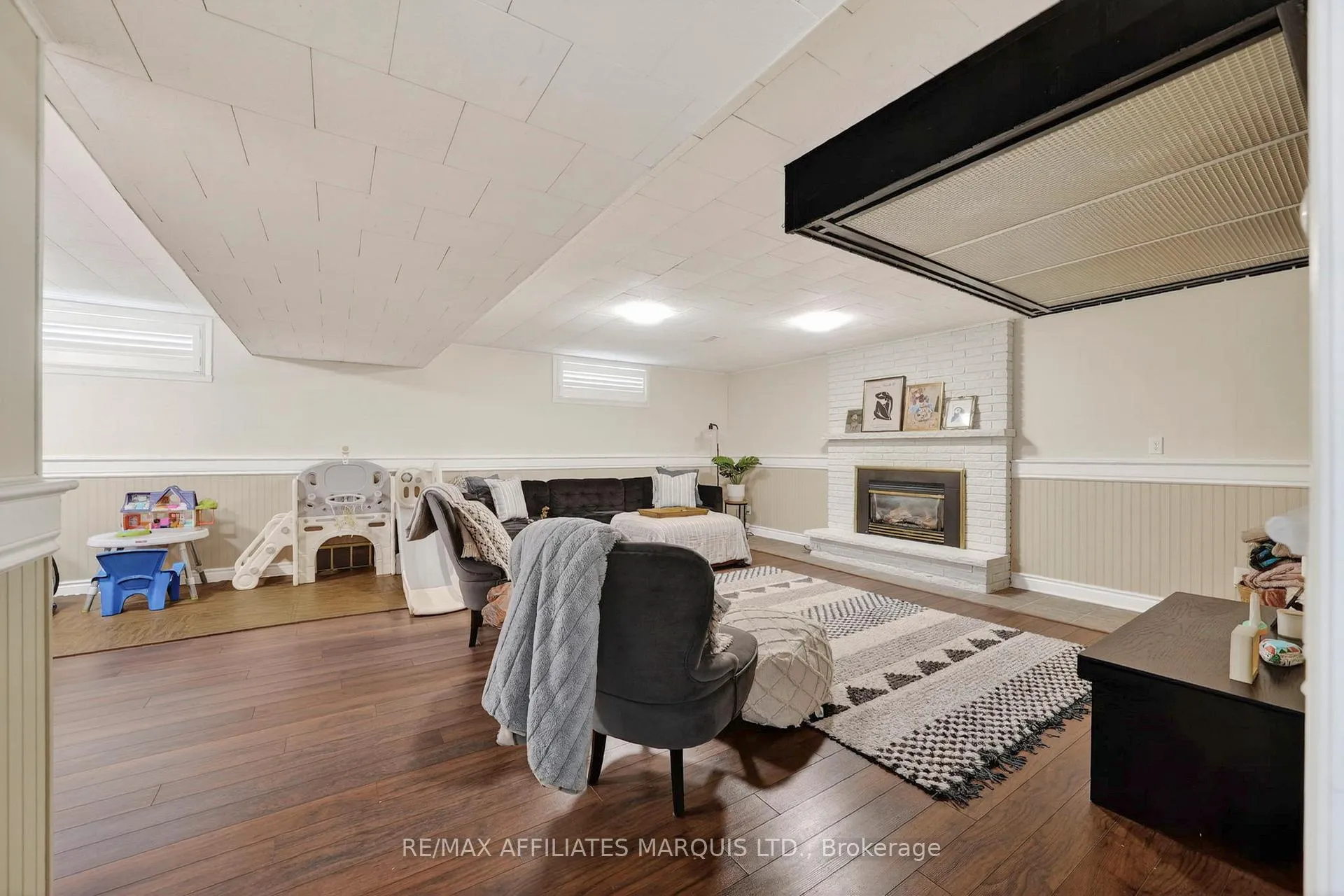 Photo 21 of 948 Fourth Street E, Cornwall — HOMEH