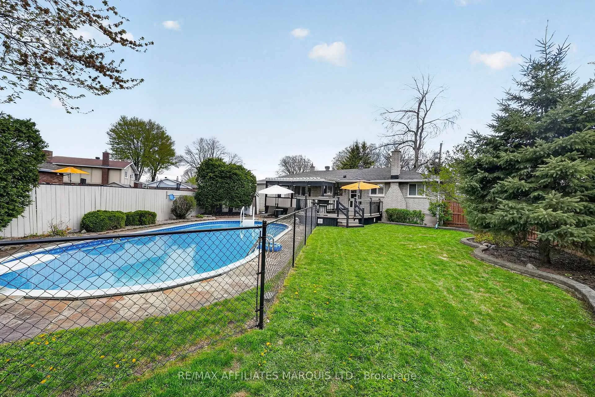 Photo 36 of 948 Fourth Street E, Cornwall — HOMEH