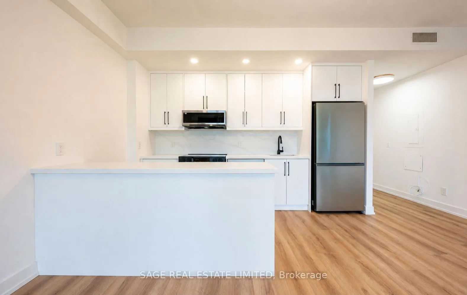 Photo 1 of Unit 304, 25 Ritchie Avenue, Toronto, Roncesvalles — HOMEH