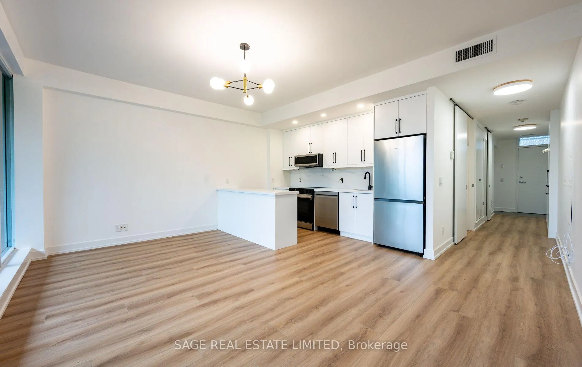 Photo 5 of Unit 304, 25 Ritchie Avenue, Toronto, Roncesvalles — HOMEH