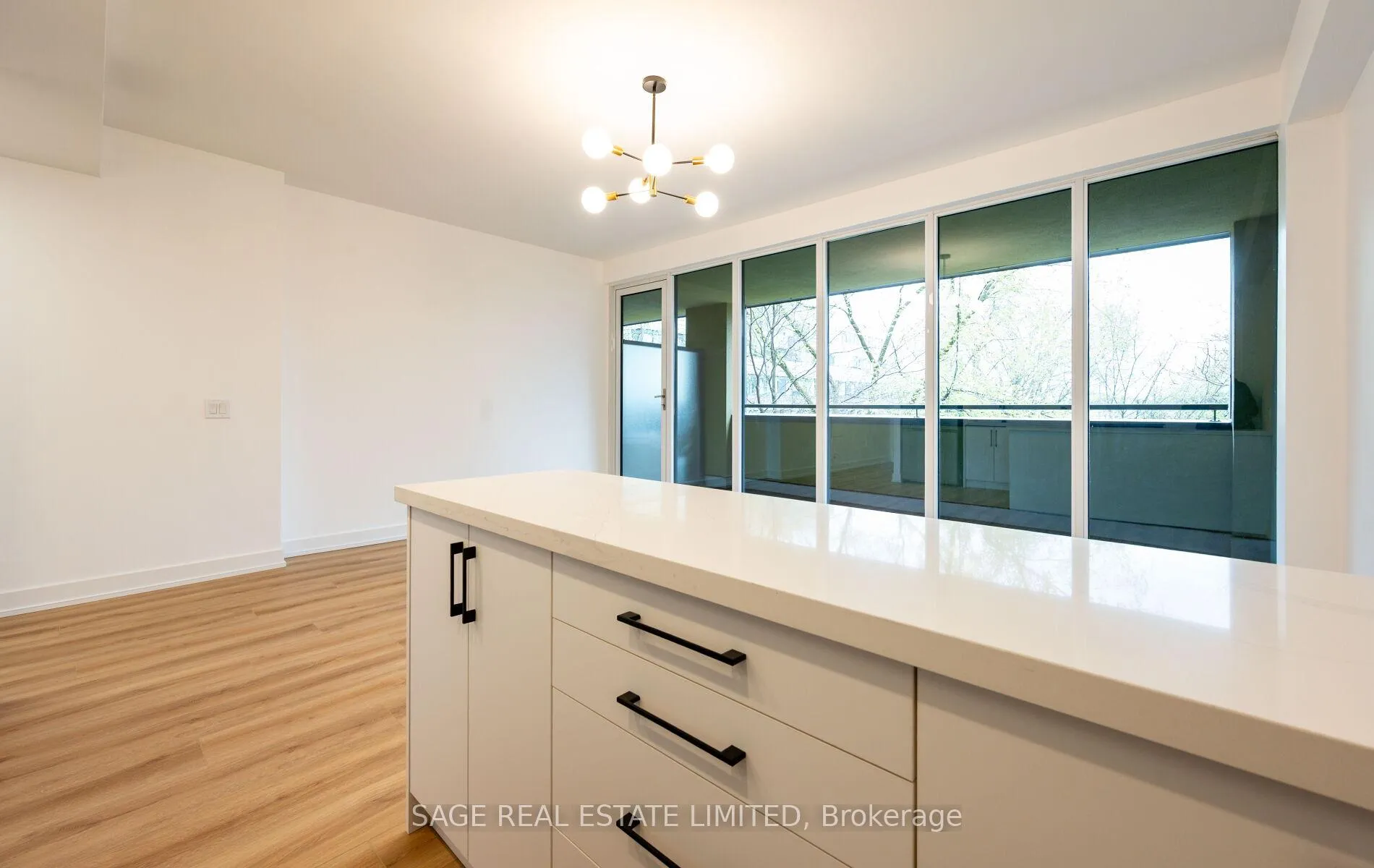 Photo 7 of Unit 304, 25 Ritchie Avenue, Toronto, Roncesvalles — HOMEH