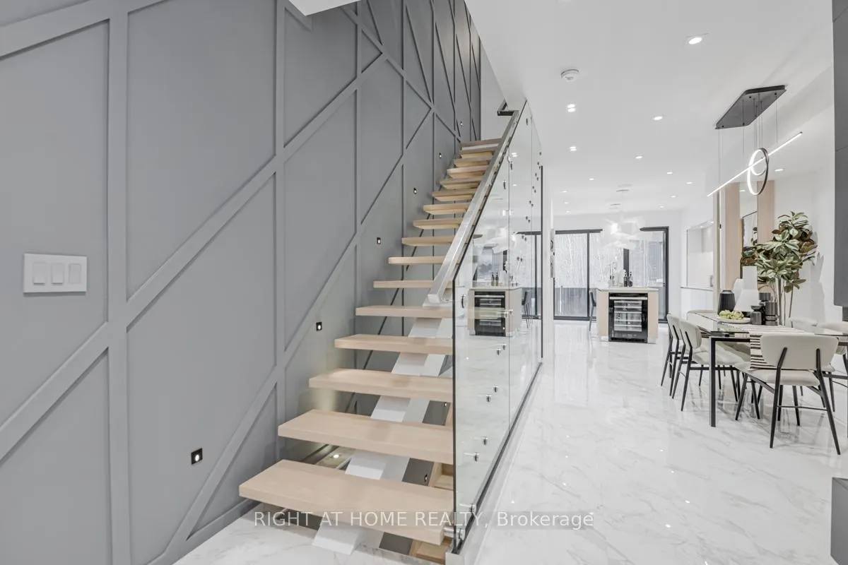 Photo 9 of 675 Huron Street, Toronto, The Annex — HOMEH