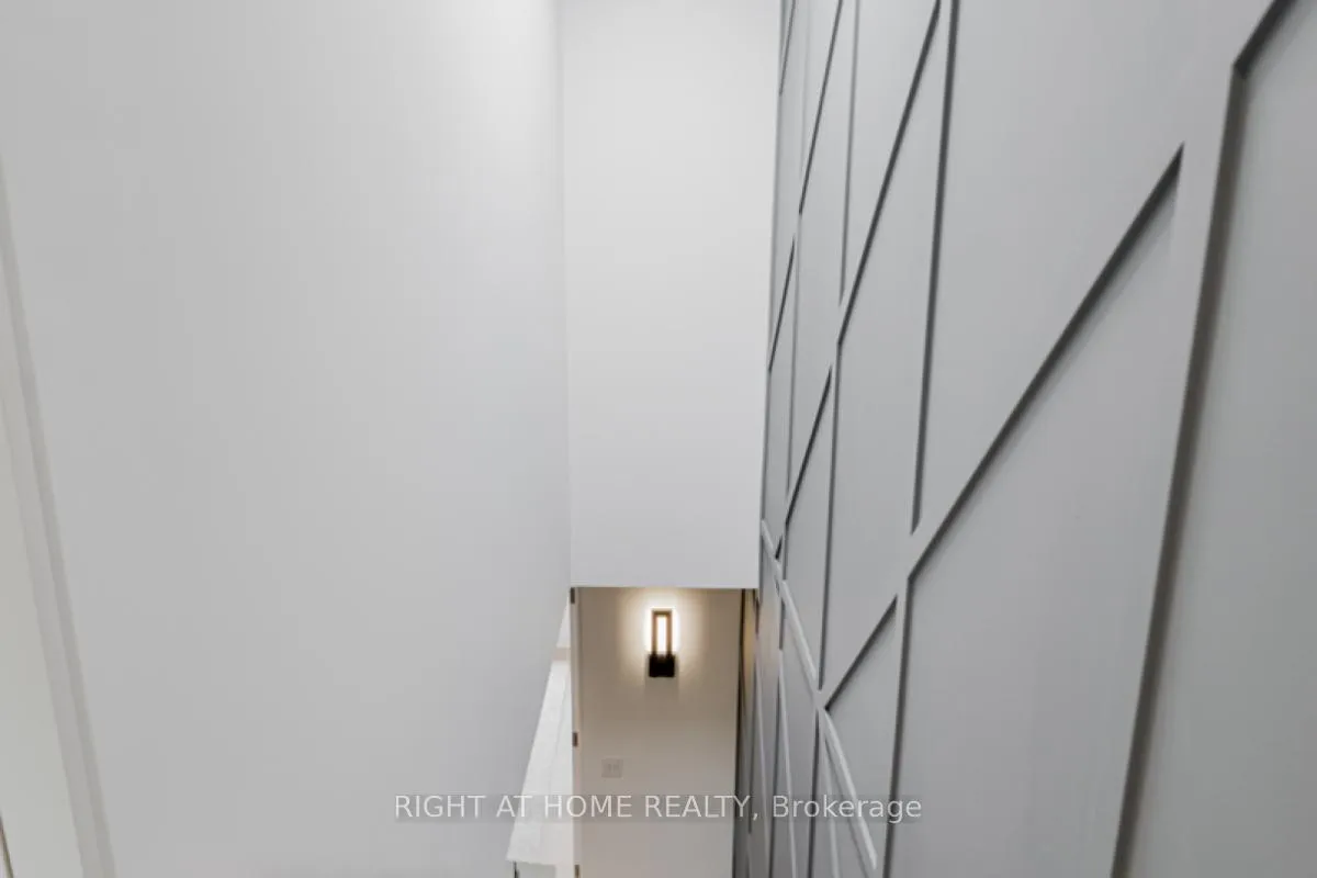 Photo 27 of 675 Huron Street, Toronto, The Annex — HOMEH