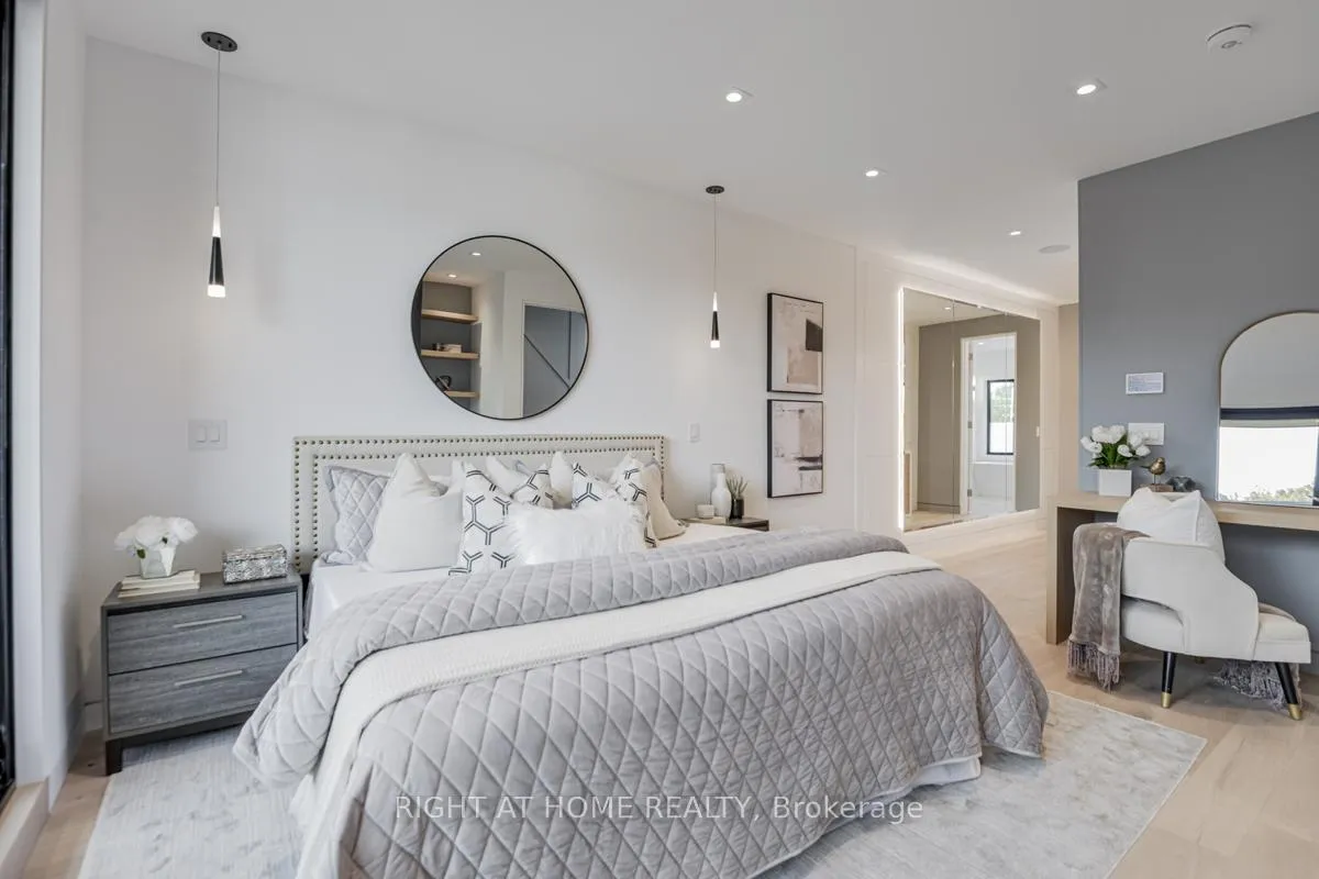 Photo 30 of 675 Huron Street, Toronto, The Annex — HOMEH