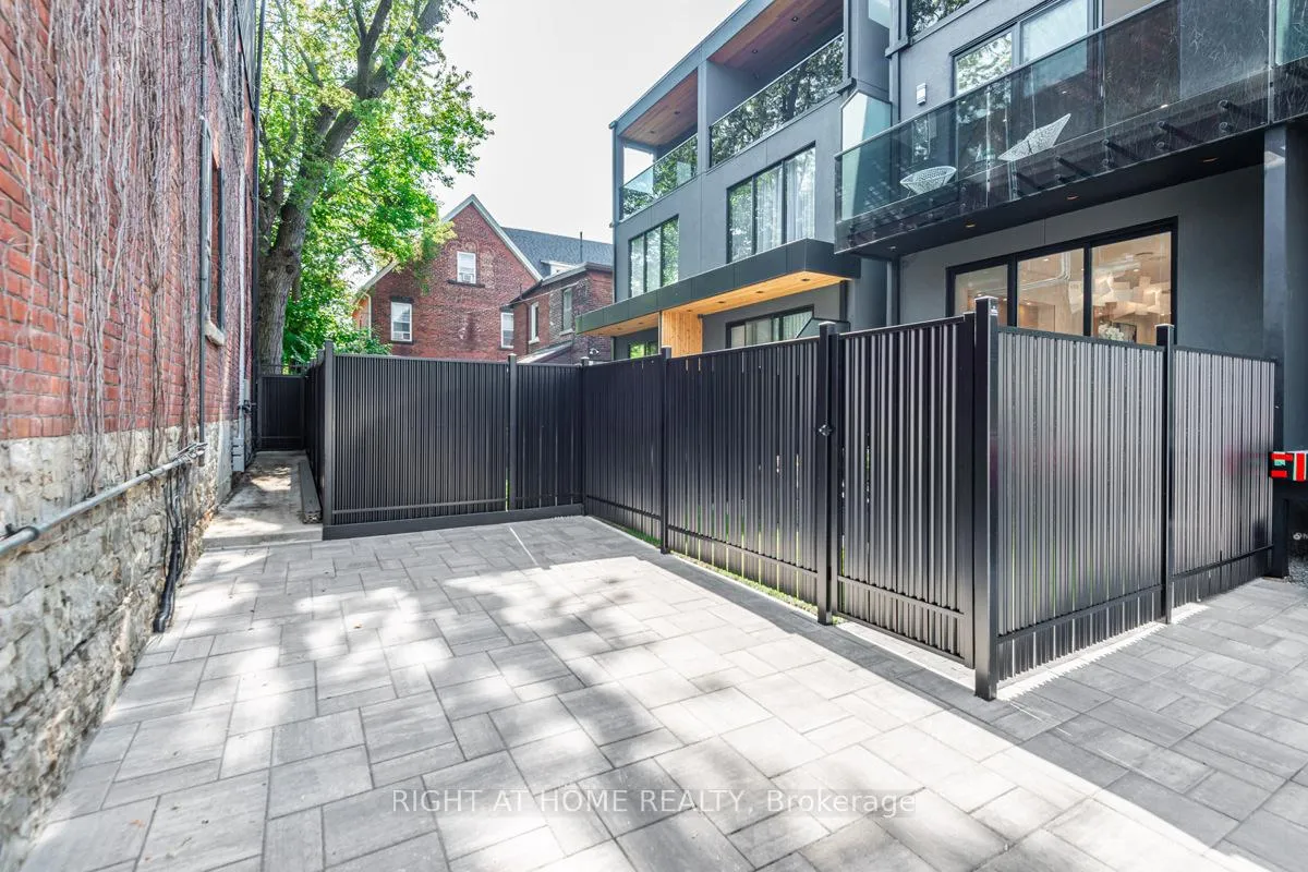 Photo 38 of 675 Huron Street, Toronto, The Annex — HOMEH