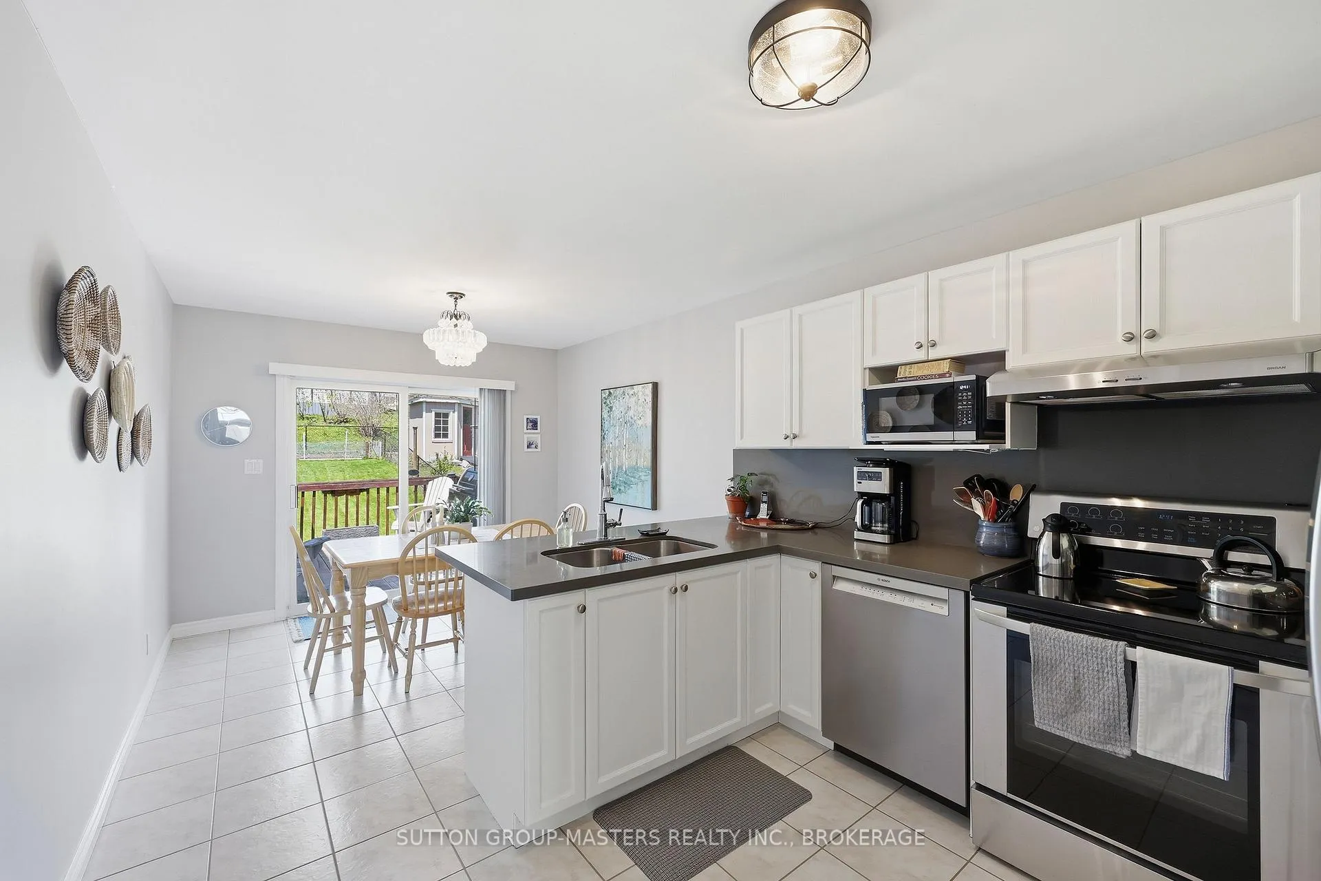 Photo 12 of 668 Melrose Street, Kingston, East Gardiners Rd — HOMEH