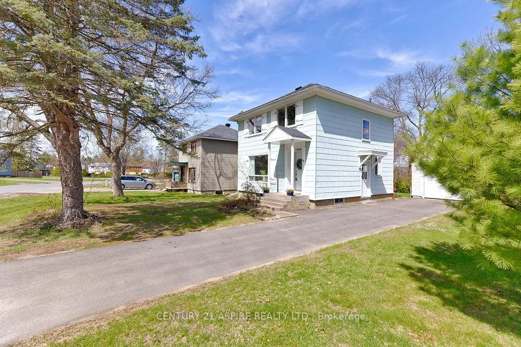Photo 2 of 82 Rutherford Avenue, Deep River — HOMEH