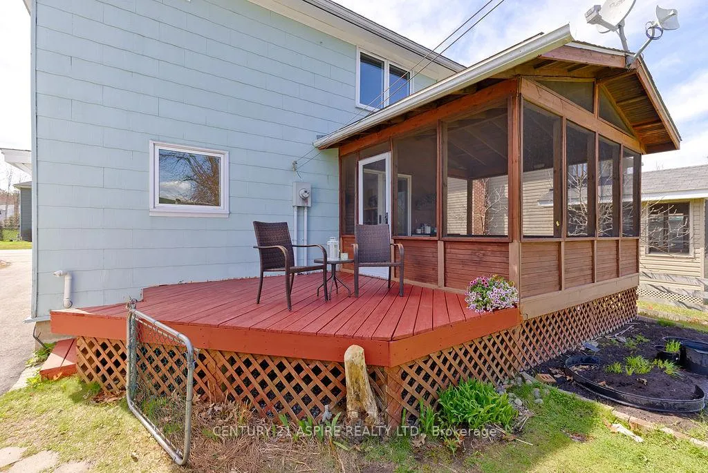 Photo 5 of 82 Rutherford Avenue, Deep River — HOMEH