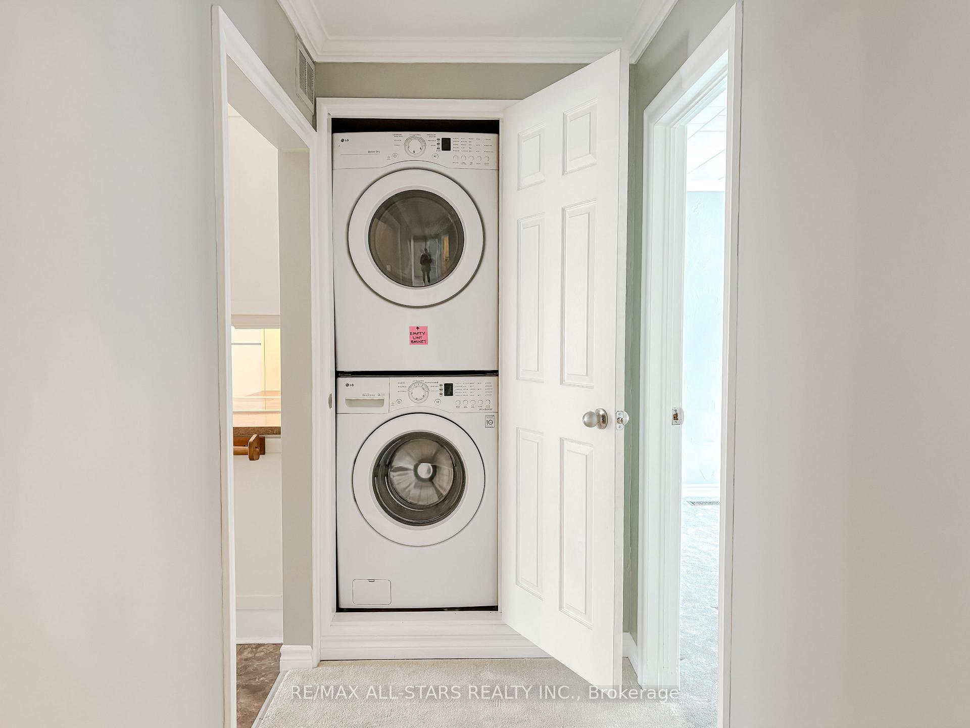 Photo 15 of 521 Lake Drive E, Georgina, Historic Lakeshore Communities — HOMEH