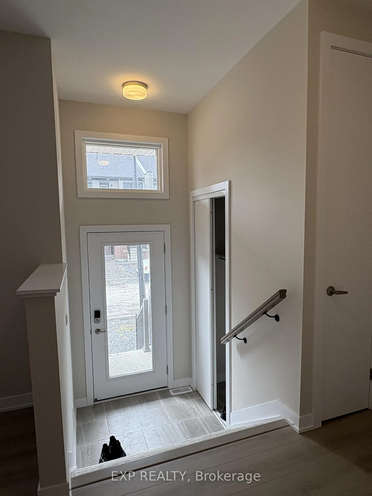 Photo 3 of 86 Ryan Reynolds Street, Ottawa, Avalon West — HOMEH