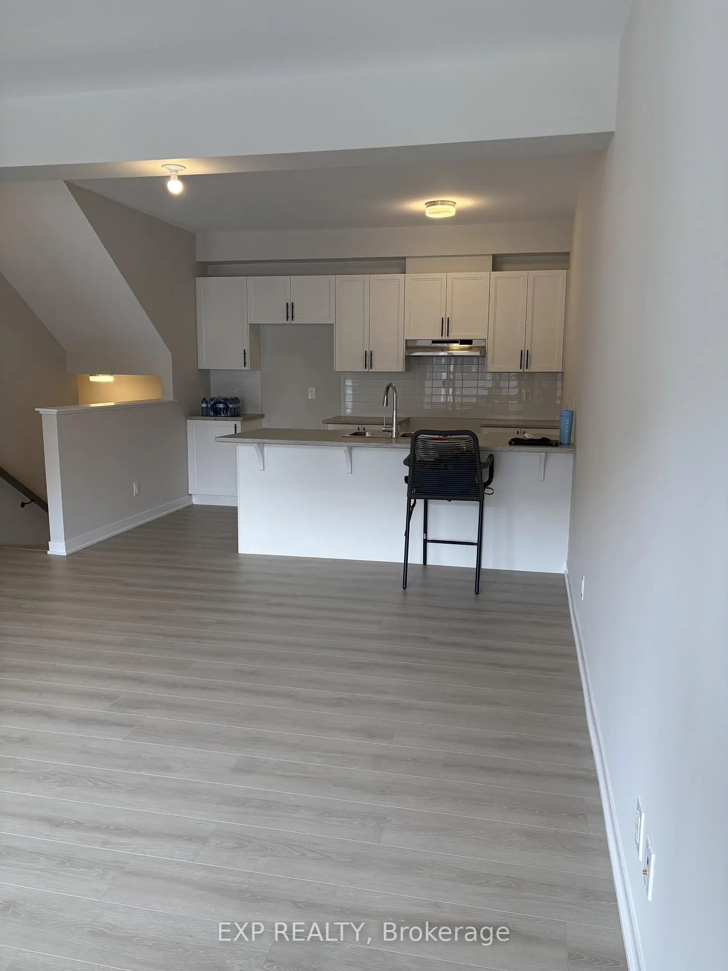 Photo 7 of 86 Ryan Reynolds Street, Ottawa, Avalon West — HOMEH