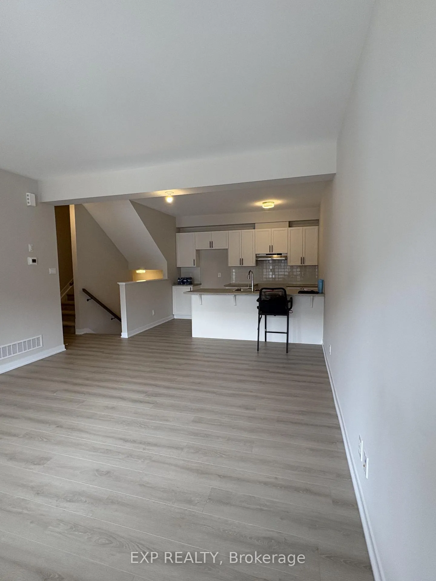 Photo 8 of 86 Ryan Reynolds Street, Ottawa, Avalon West — HOMEH