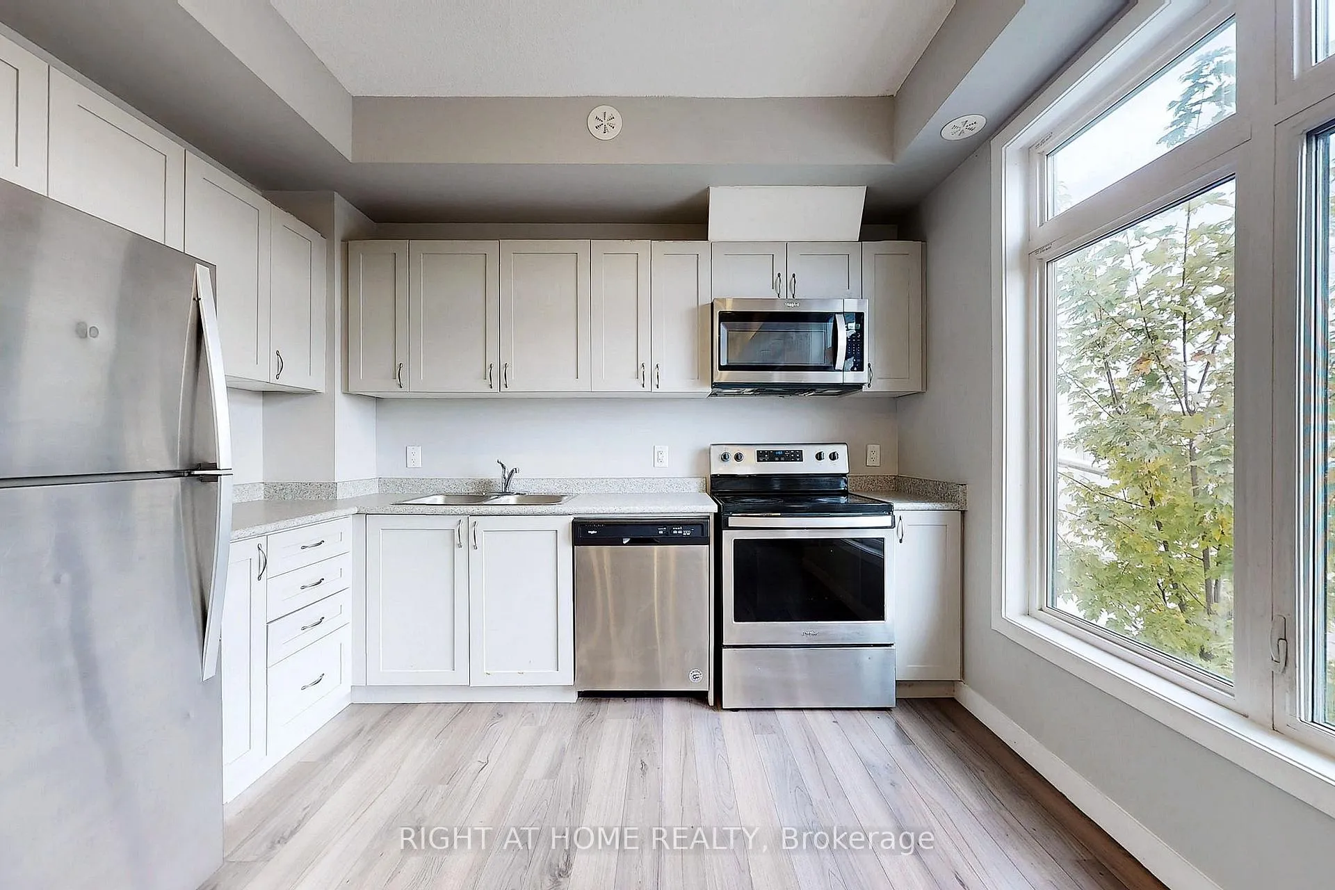 Photo 1 of Unit 14, 630 Rogers Road, Toronto, Keelesdale-Eglinton West — HOMEH
