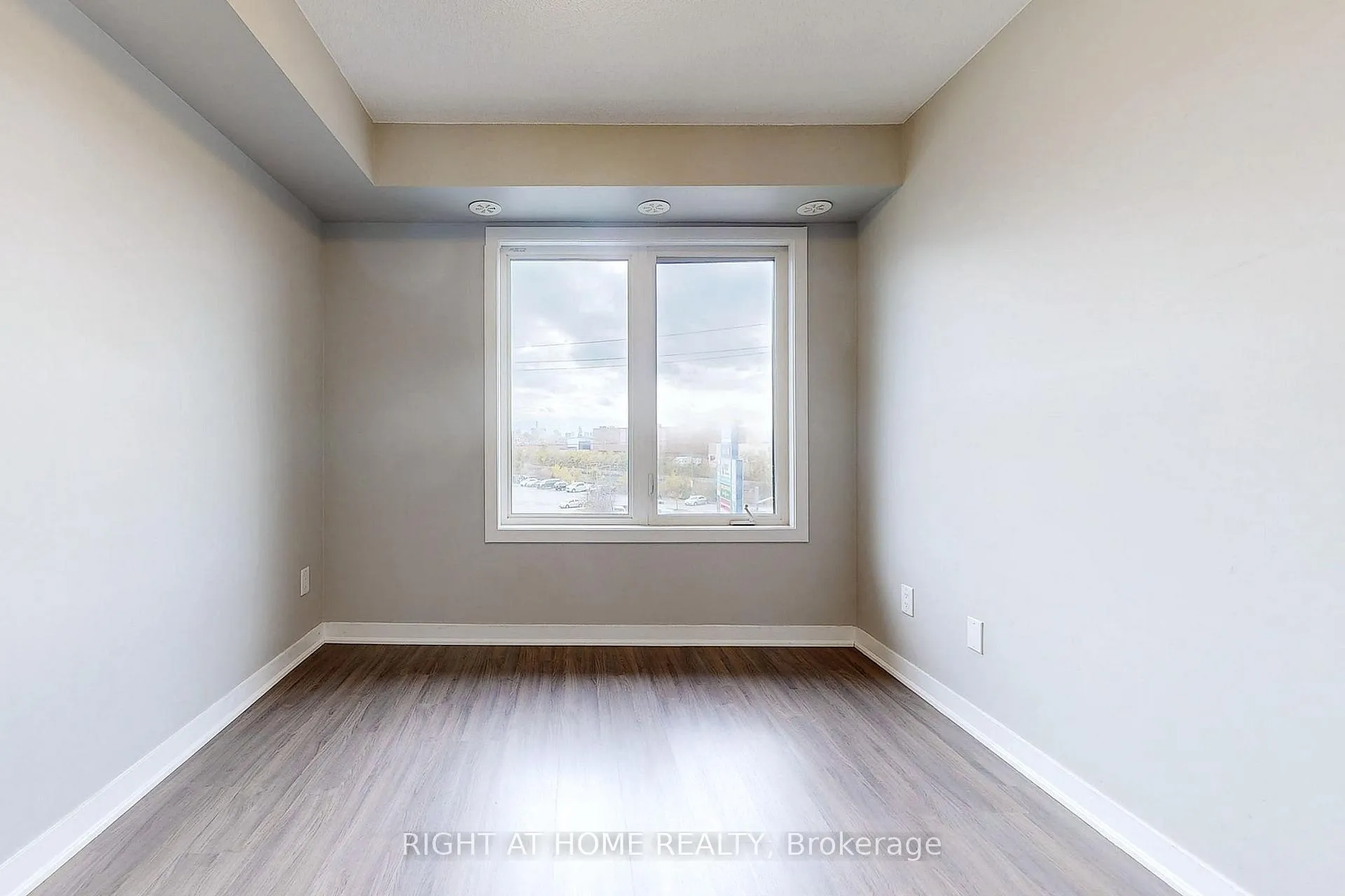 Photo 20 of Unit 14, 630 Rogers Road, Toronto, Keelesdale-Eglinton West — HOMEH