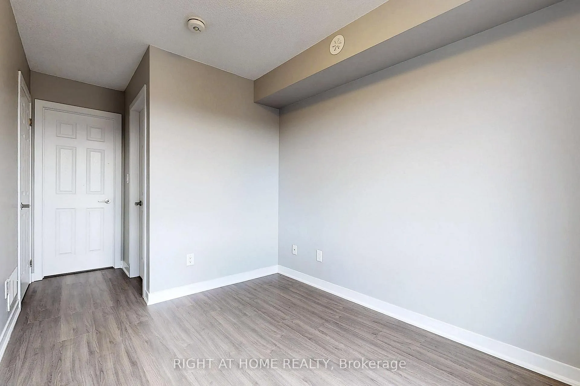 Photo 21 of Unit 14, 630 Rogers Road, Toronto, Keelesdale-Eglinton West — HOMEH