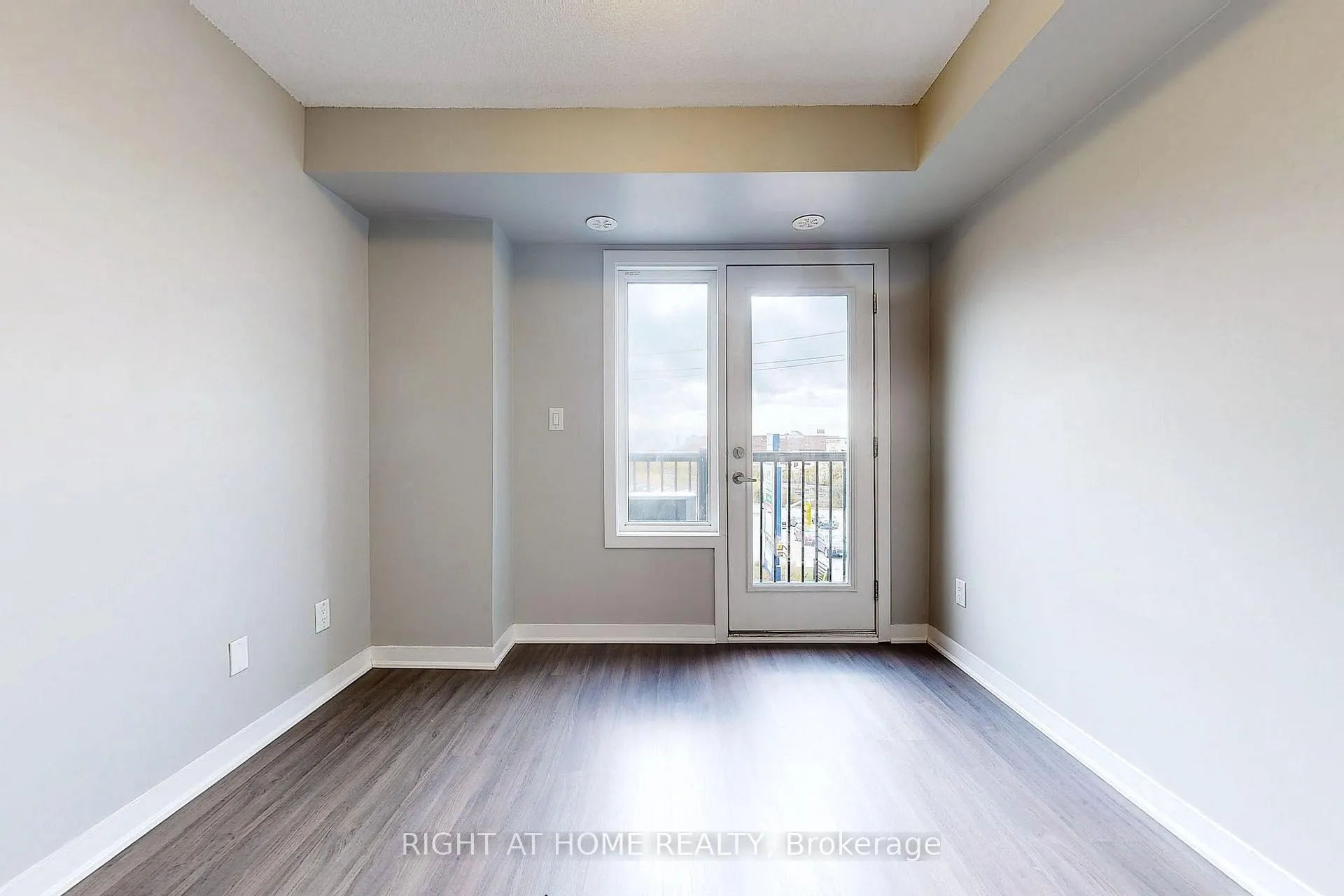 Photo 24 of Unit 14, 630 Rogers Road, Toronto, Keelesdale-Eglinton West — HOMEH