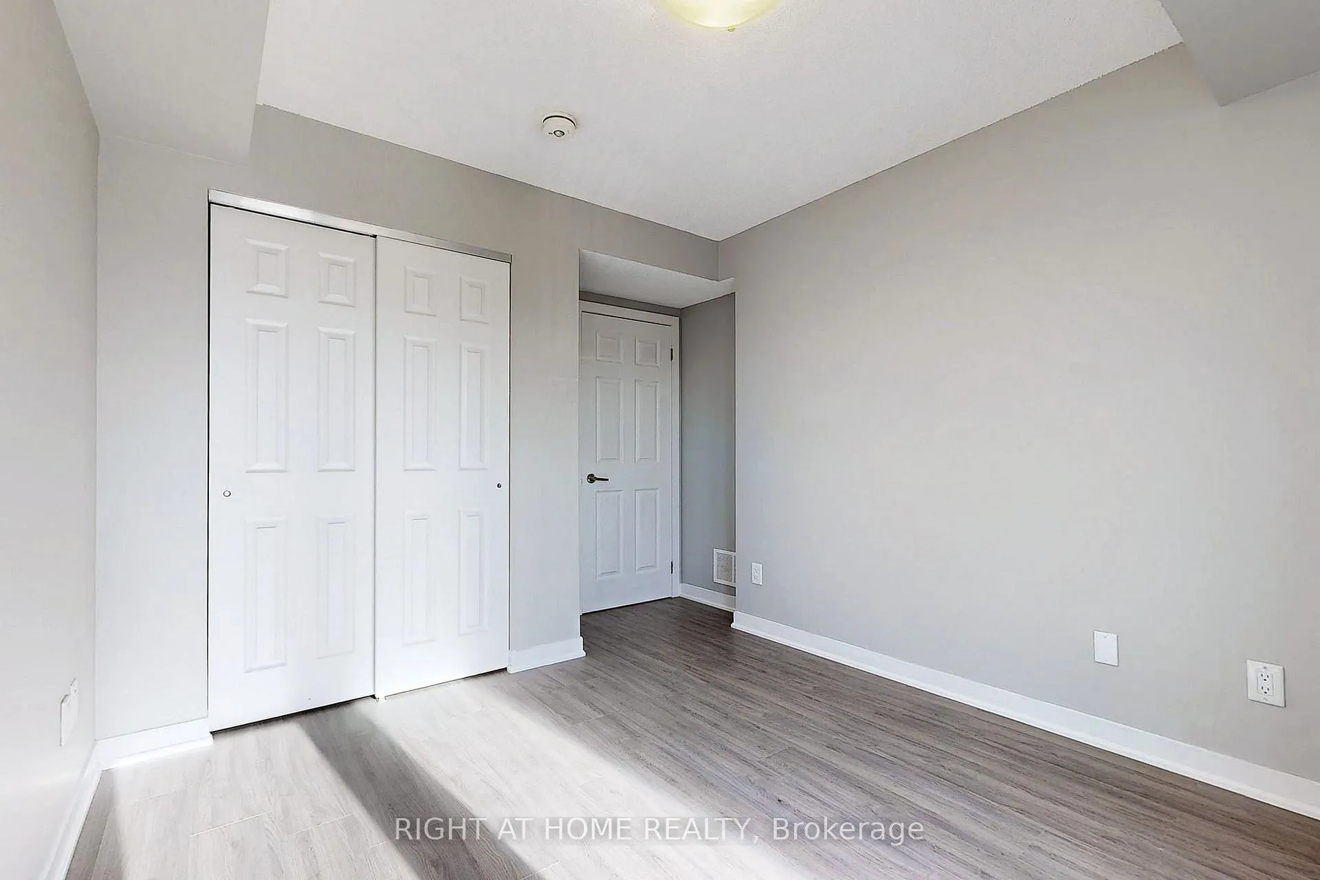 Photo 25 of Unit 14, 630 Rogers Road, Toronto, Keelesdale-Eglinton West — HOMEH