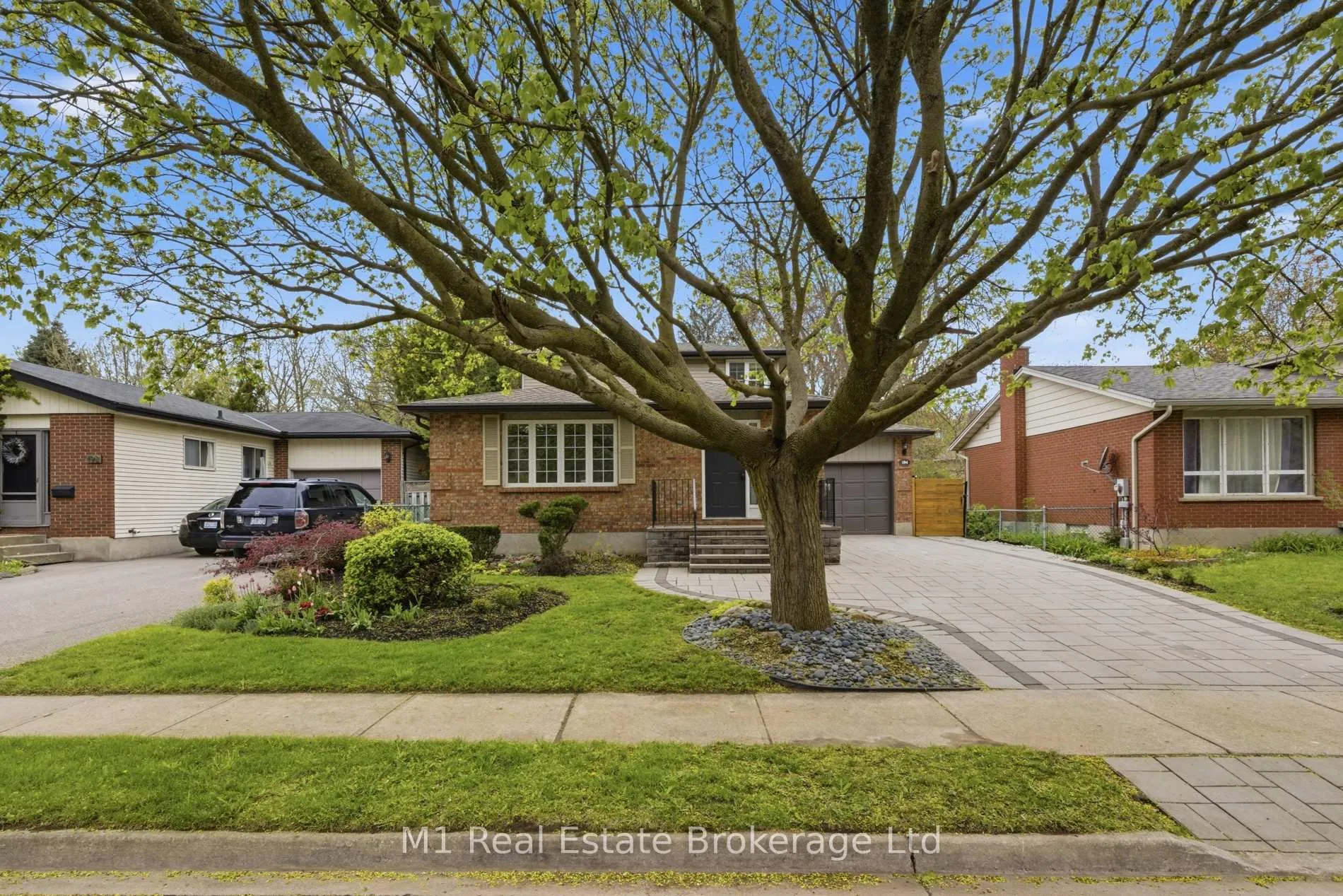 Front of 194 Cardigan Street