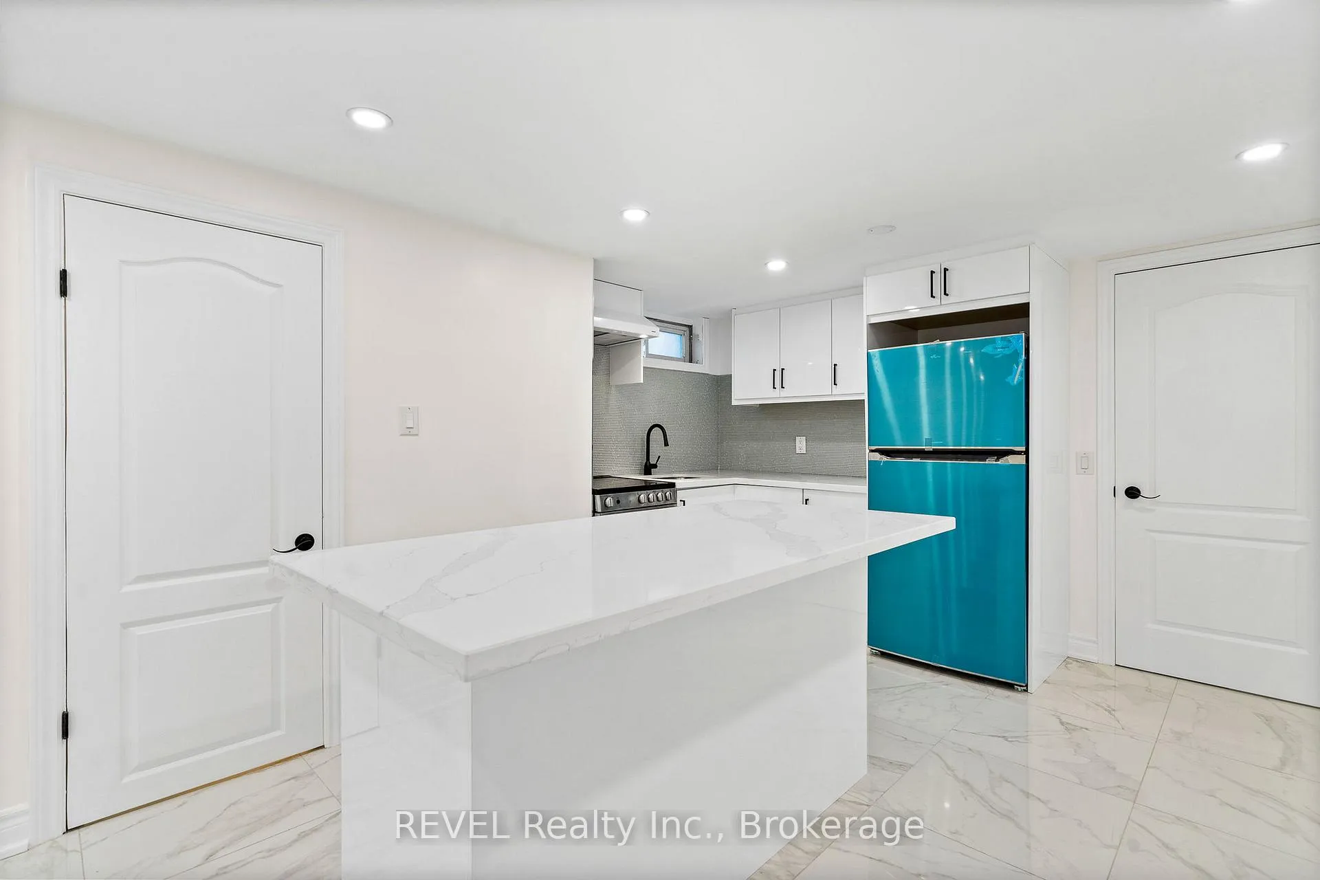 Photo 1 of 462 D Carlton Street, St. Catharines, Facer — HOMEH