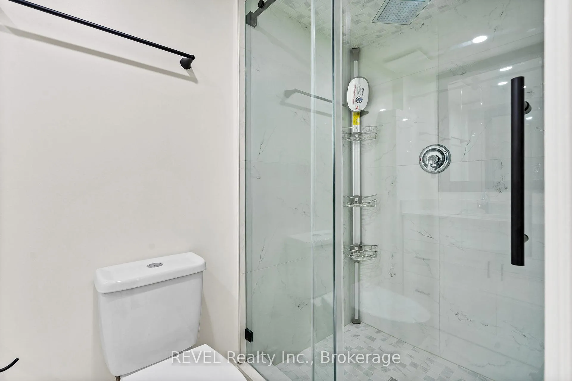 Photo 8 of 462 D Carlton Street, St. Catharines, Facer — HOMEH