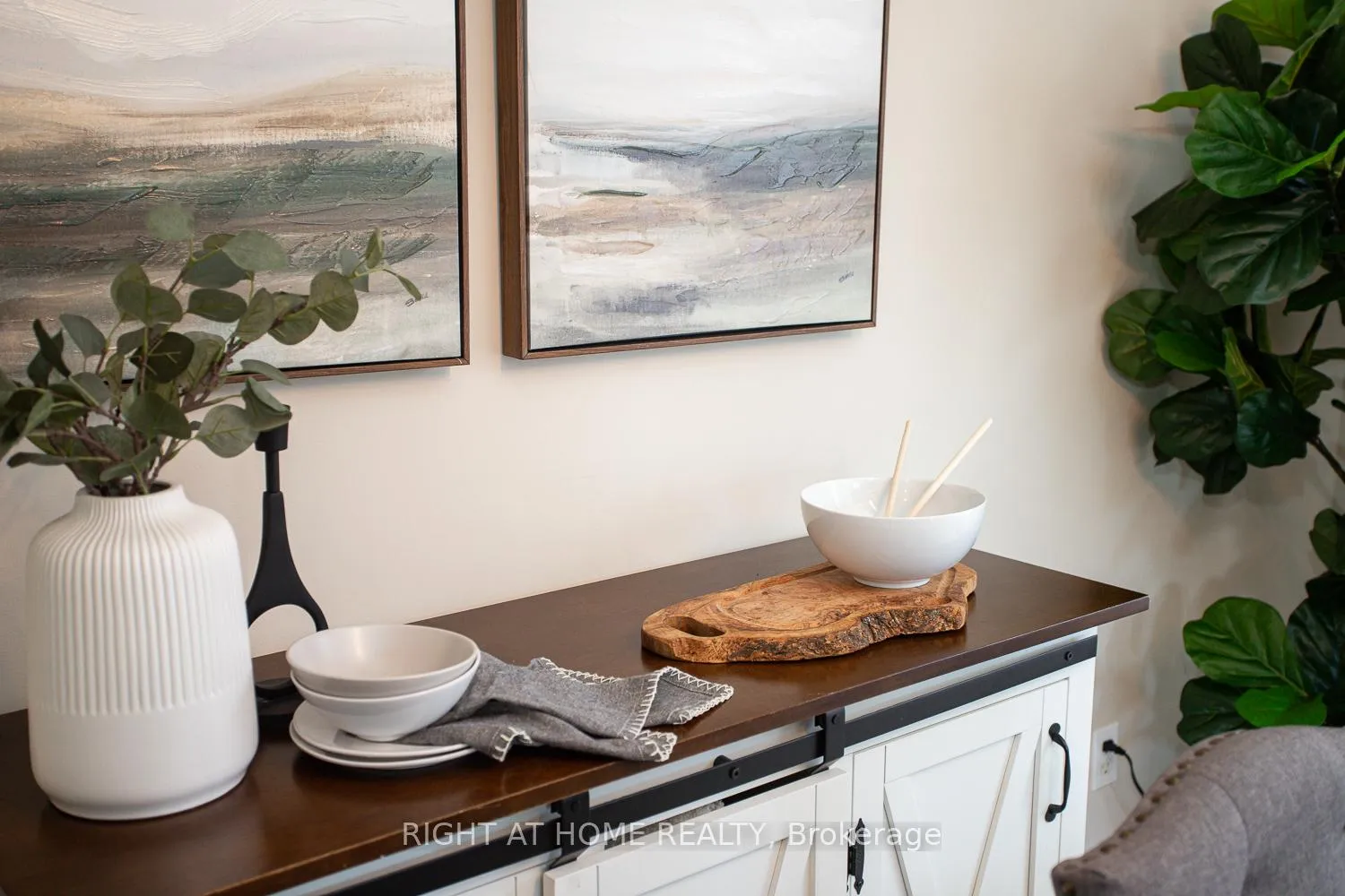 Photo 11 of 57 Sherrington Drive, Scugog, Port Perry — HOMEH