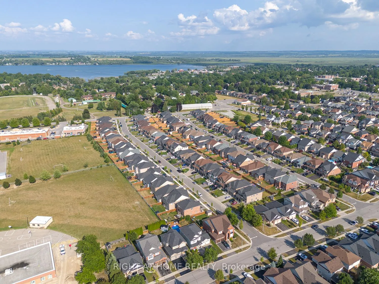 Photo 27 of 57 Sherrington Drive, Scugog, Port Perry — HOMEH