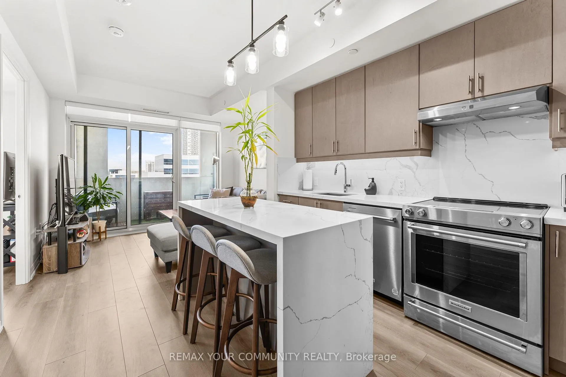 Photo 1 of Unit 429, 9000 Jane Street, Vaughan, Vellore Village — HOMEH