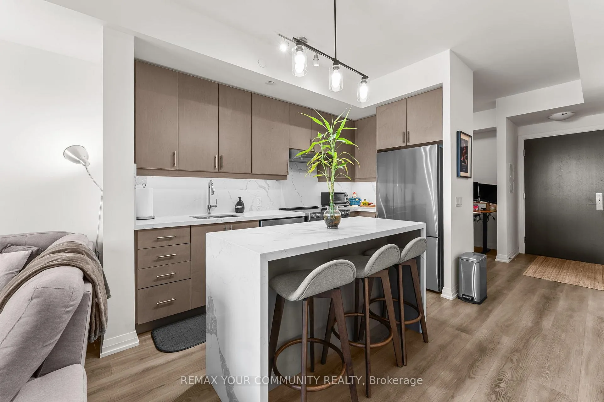 Photo 2 of Unit 429, 9000 Jane Street, Vaughan, Vellore Village — HOMEH
