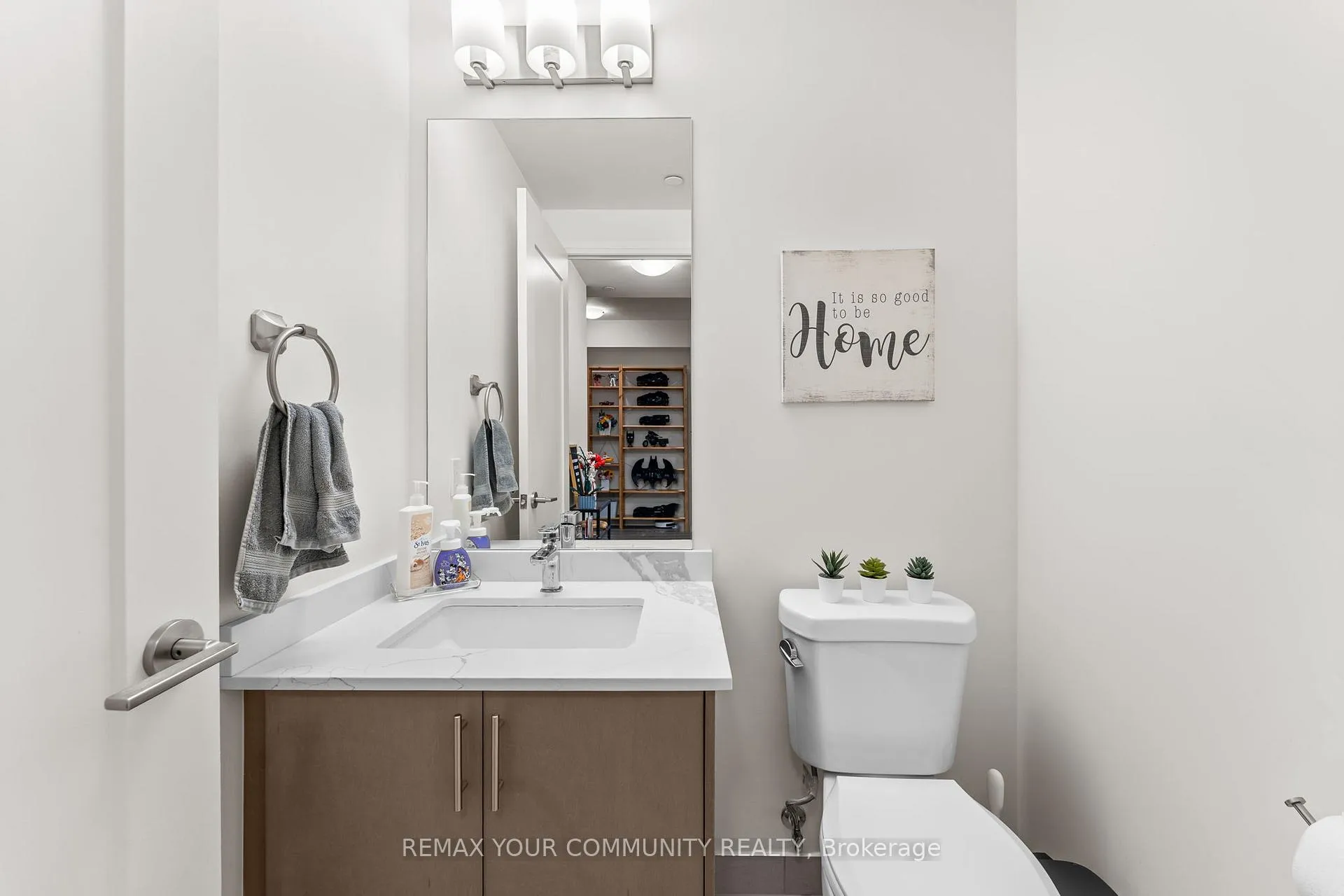 Photo 23 of Unit 429, 9000 Jane Street, Vaughan, Vellore Village — HOMEH