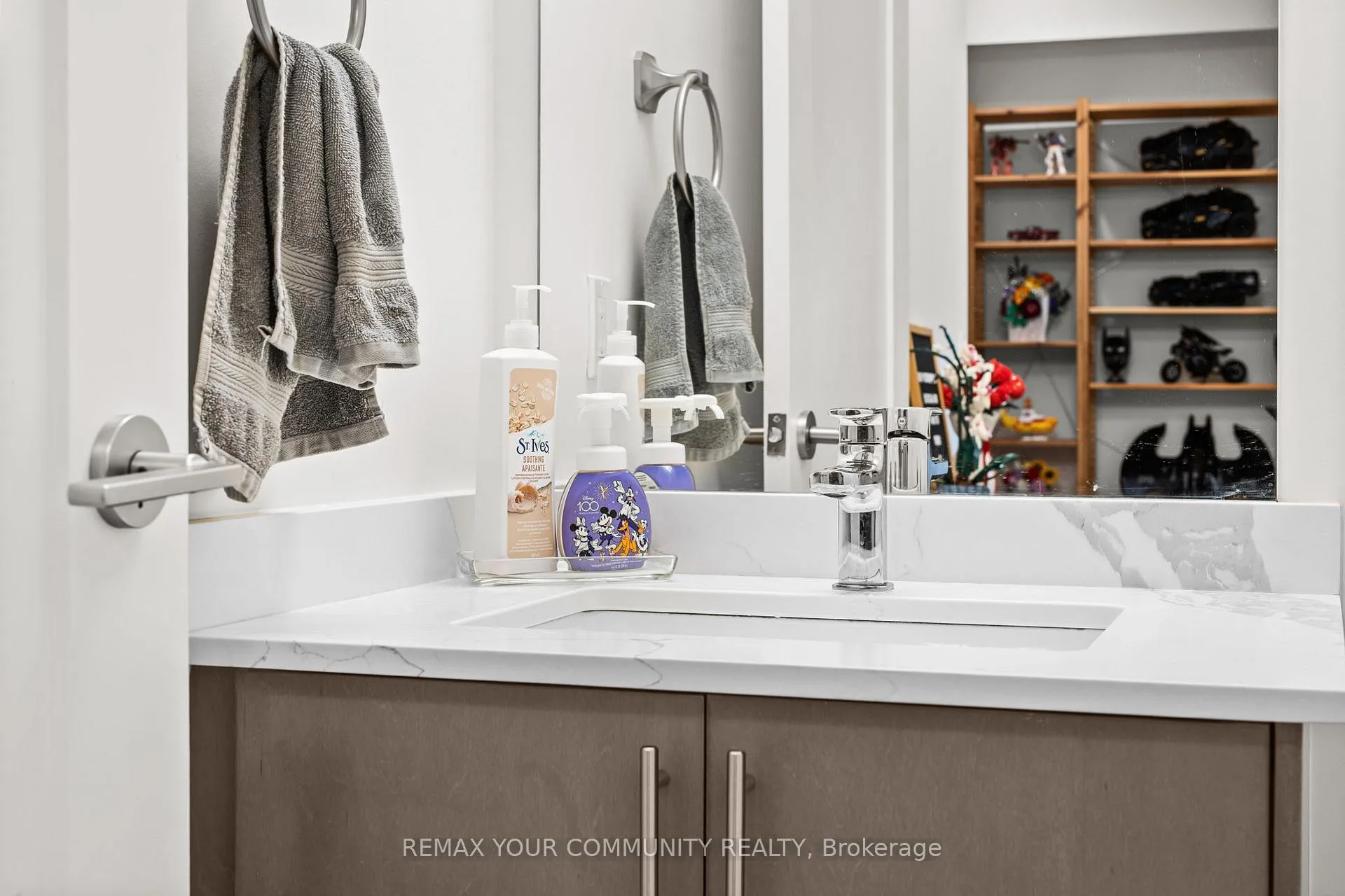 Photo 24 of Unit 429, 9000 Jane Street, Vaughan, Vellore Village — HOMEH