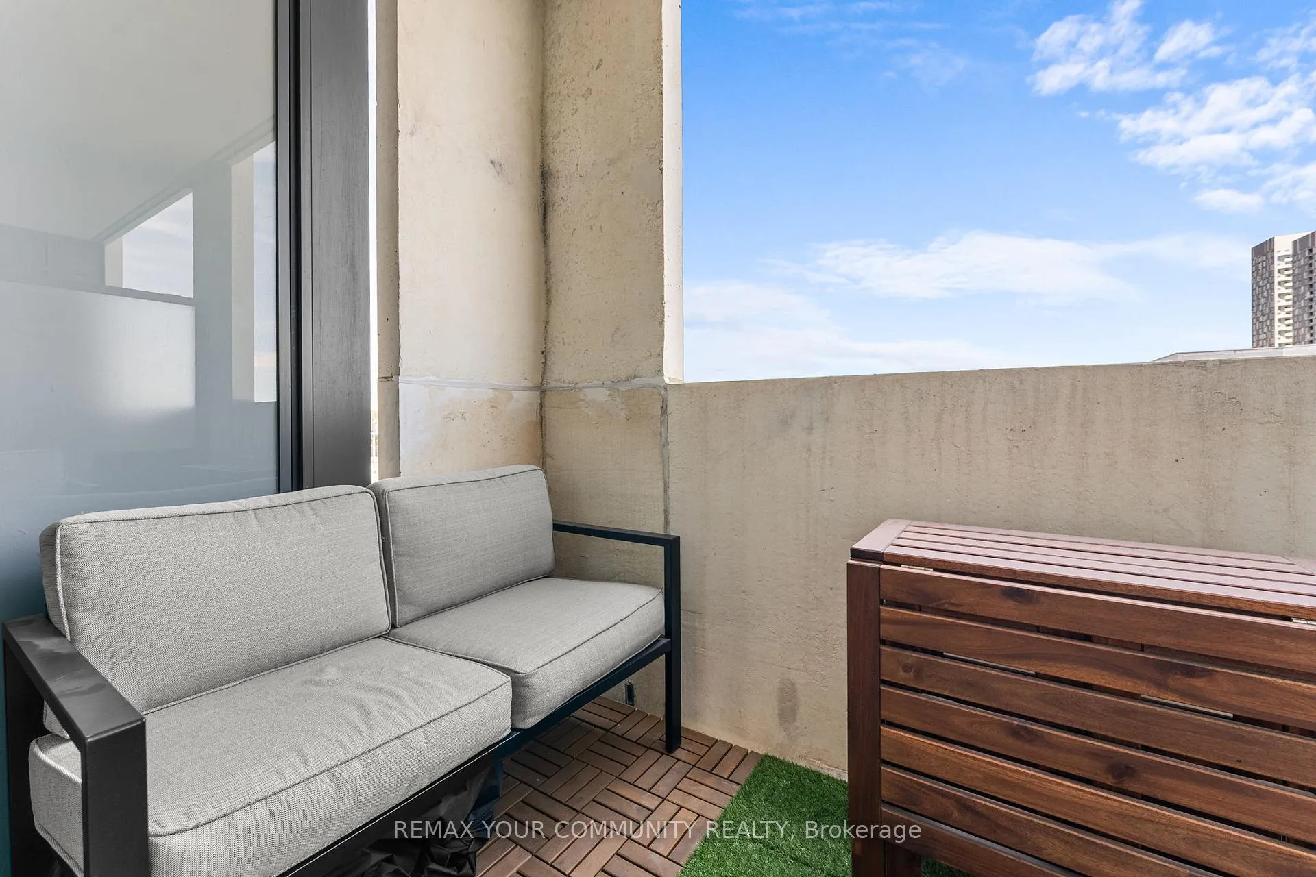 Photo 27 of Unit 429, 9000 Jane Street, Vaughan, Vellore Village — HOMEH