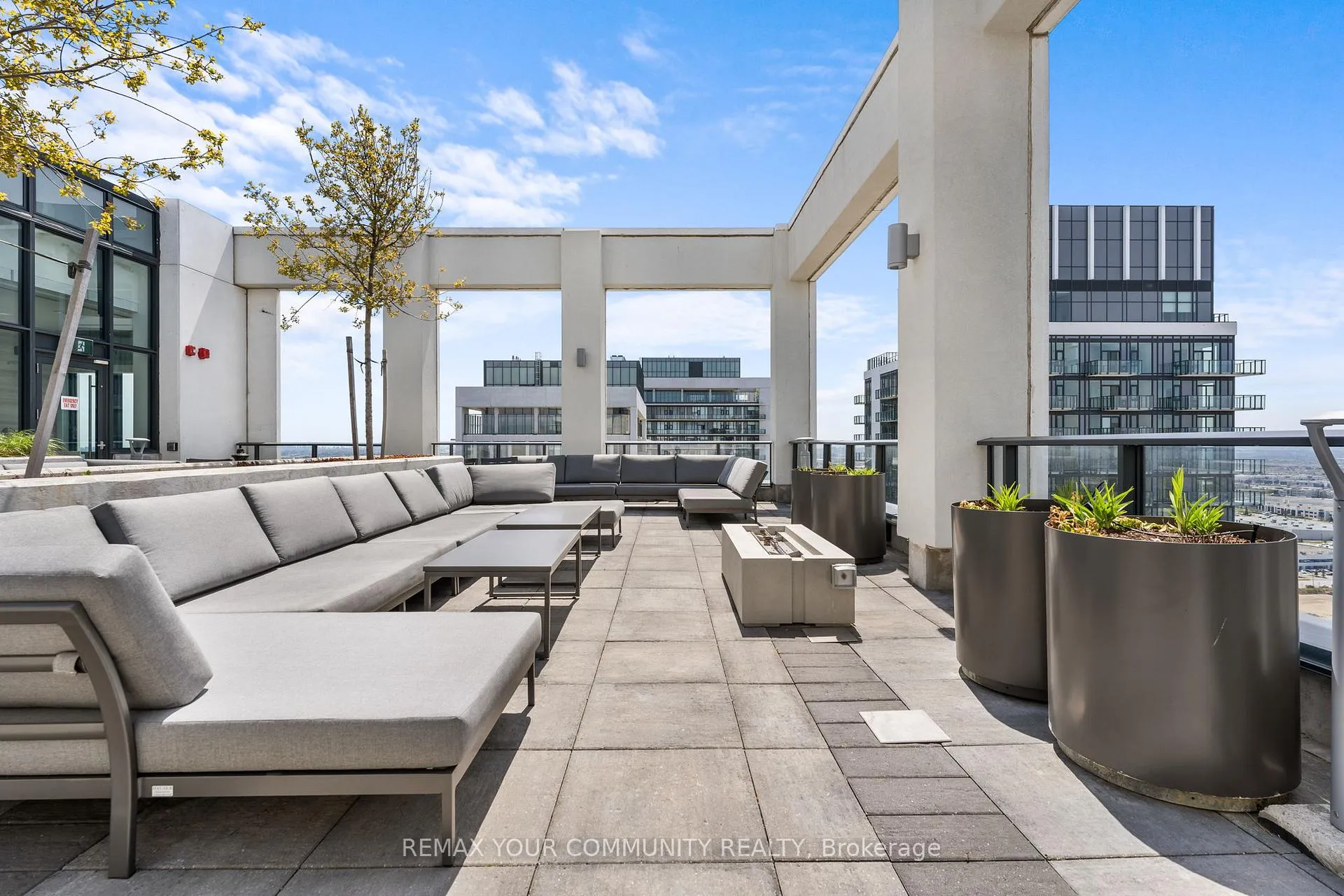 Photo 44 of Unit 429, 9000 Jane Street, Vaughan, Vellore Village — HOMEH