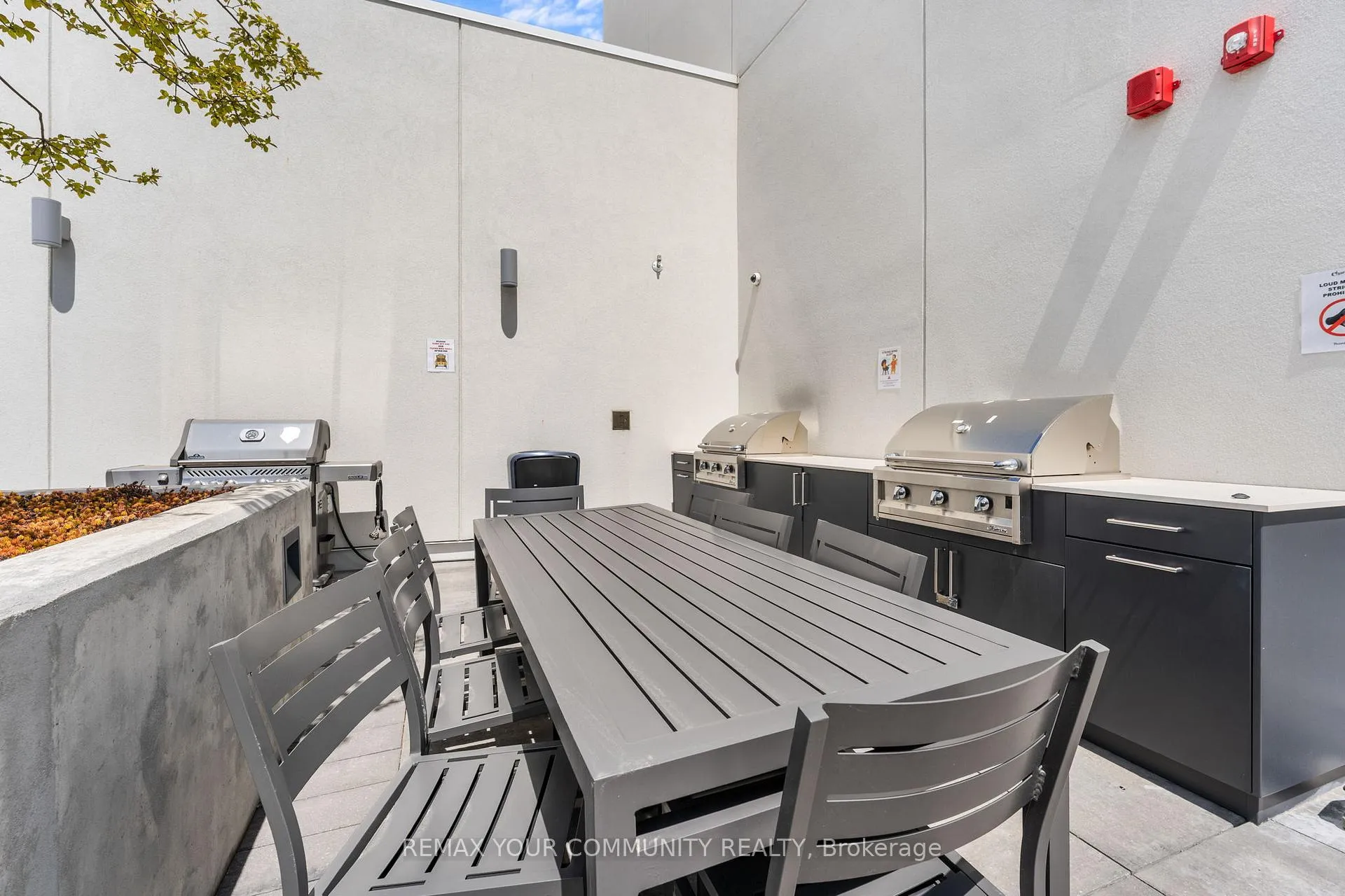 Photo 45 of Unit 429, 9000 Jane Street, Vaughan, Vellore Village — HOMEH