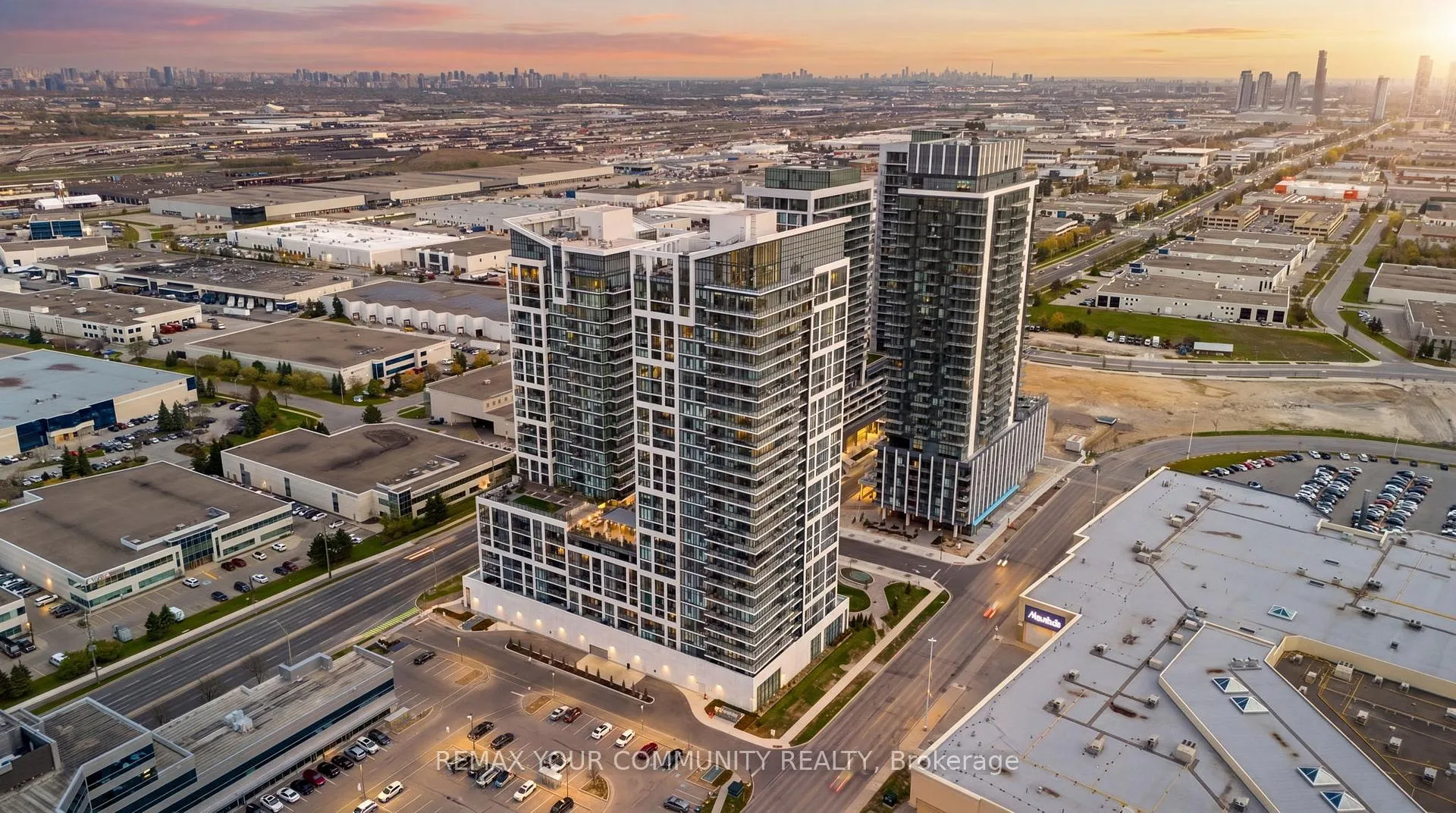 Photo 47 of Unit 429, 9000 Jane Street, Vaughan, Vellore Village — HOMEH