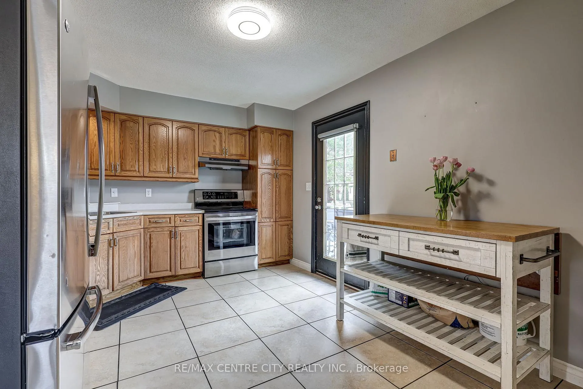 Photo 13 of 43 Sinclair Crescent, Aylmer — HOMEH