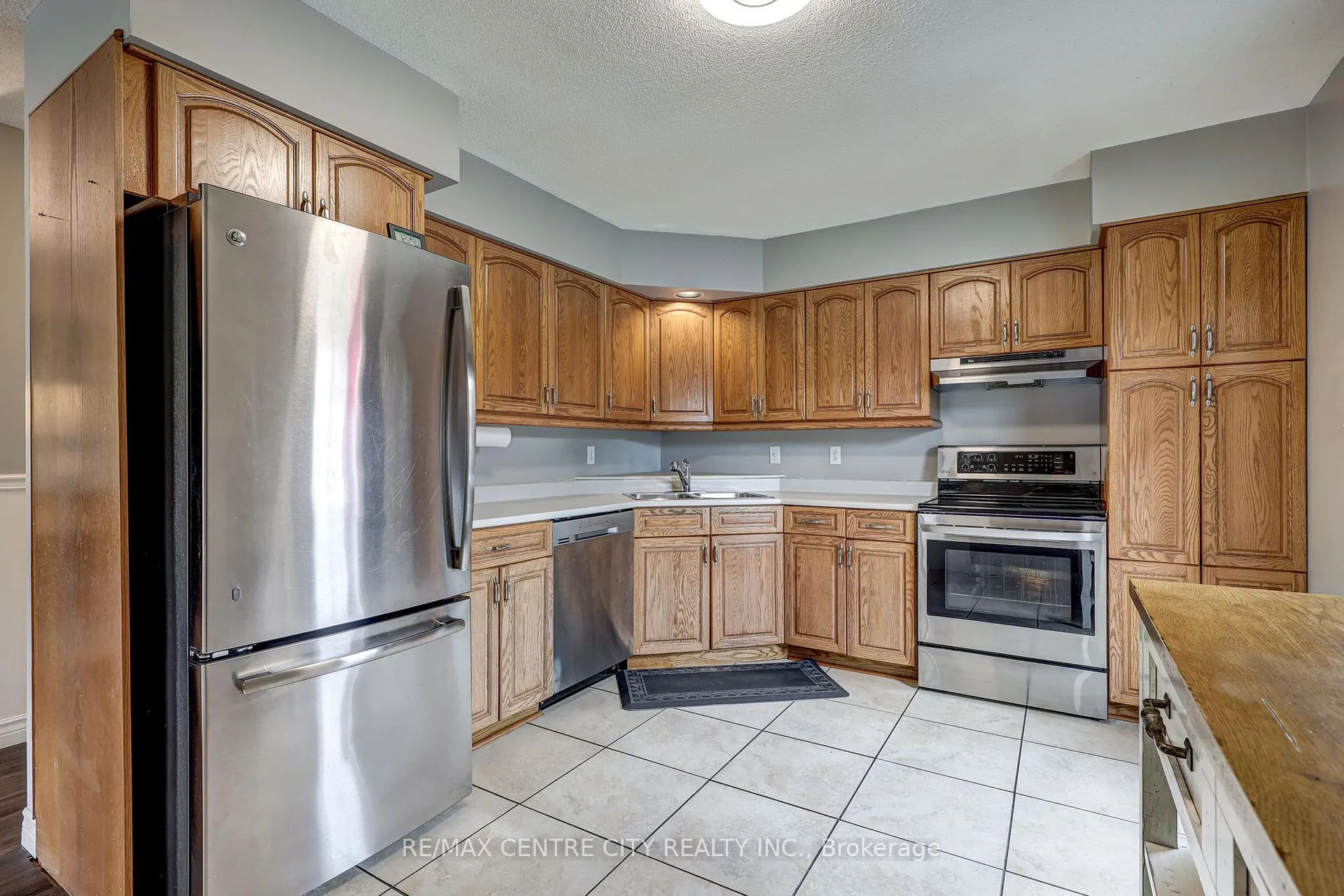 Photo 14 of 43 Sinclair Crescent, Aylmer — HOMEH