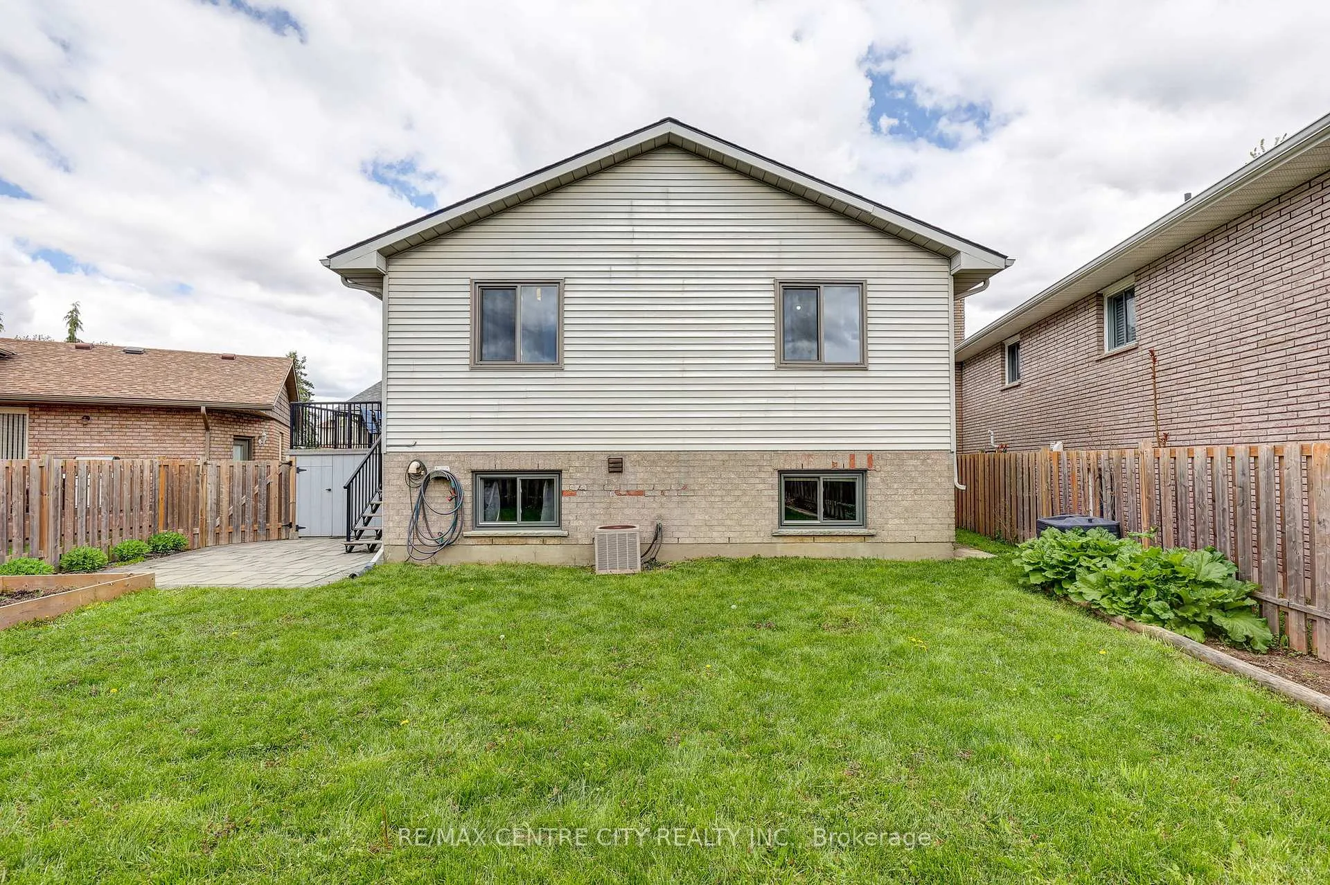 Photo 43 of 43 Sinclair Crescent, Aylmer — HOMEH