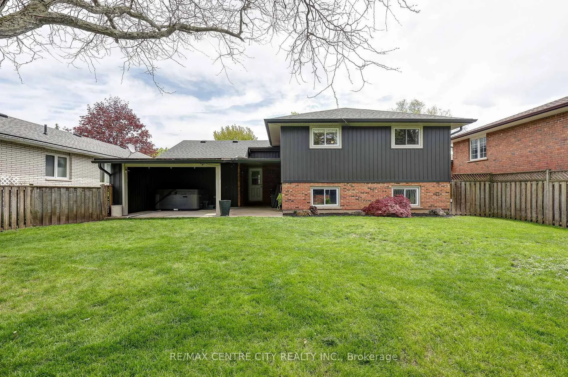 Photo 42 of 142 Dufferin Street, Aylmer — HOMEH