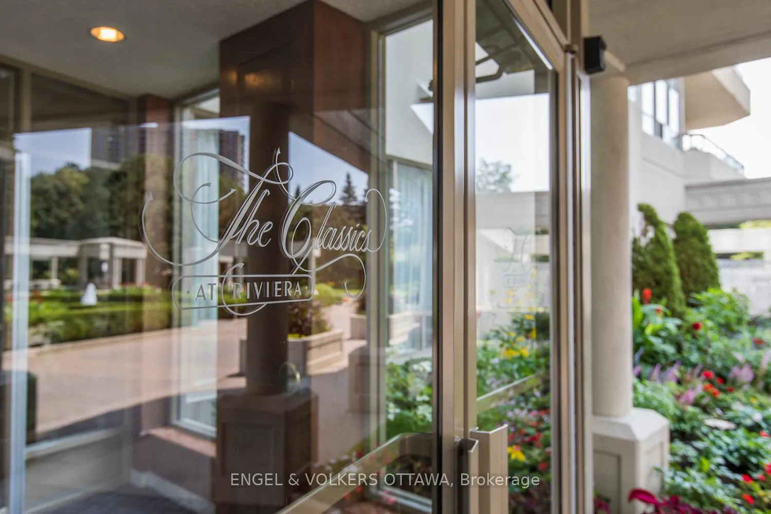 Photo 4 of Unit 802, 1480 Riverside Drive, Ottawa, Riverview Park — HOMEH