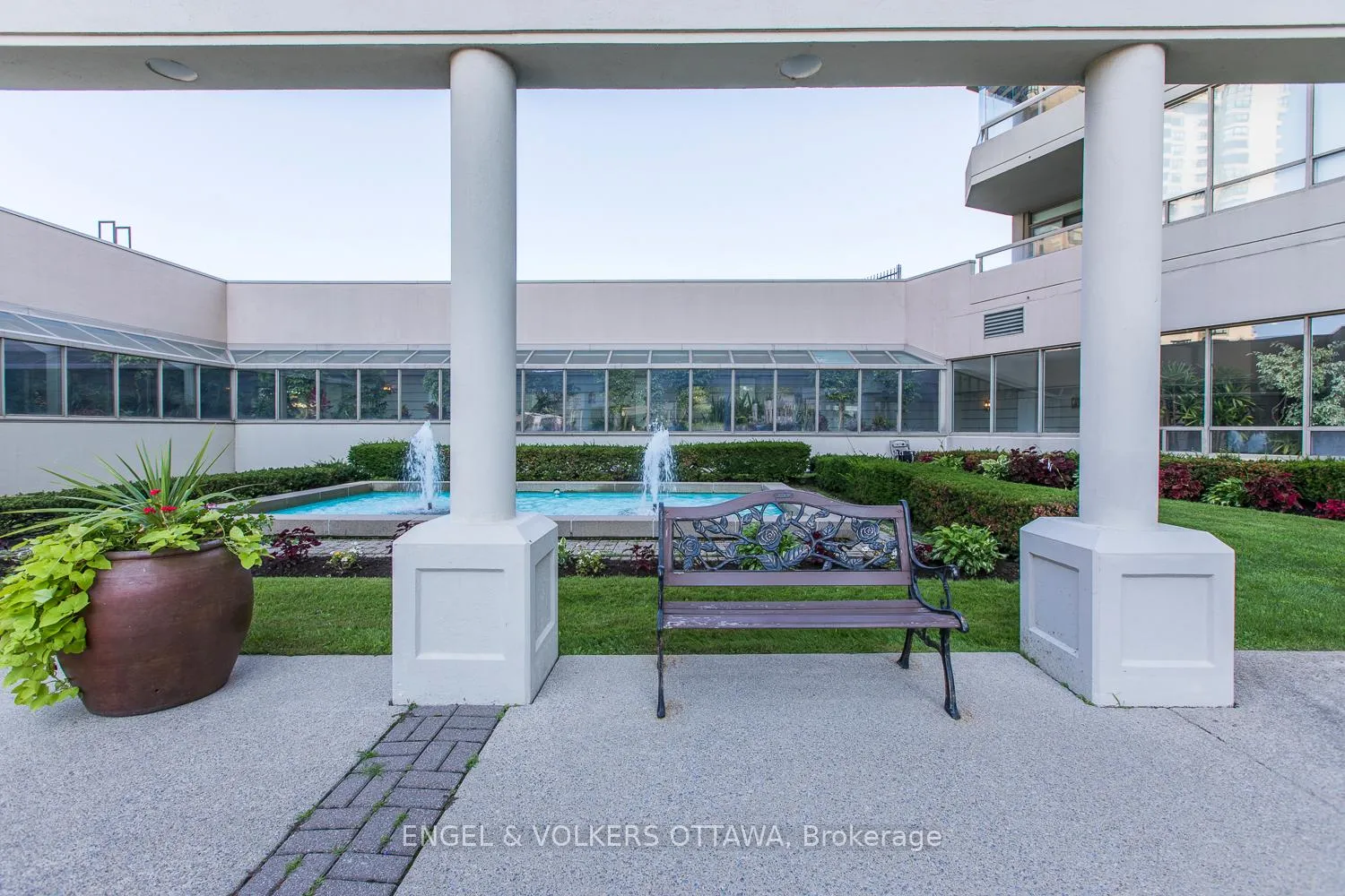 Photo 35 of Unit 802, 1480 Riverside Drive, Ottawa, Riverview Park — HOMEH