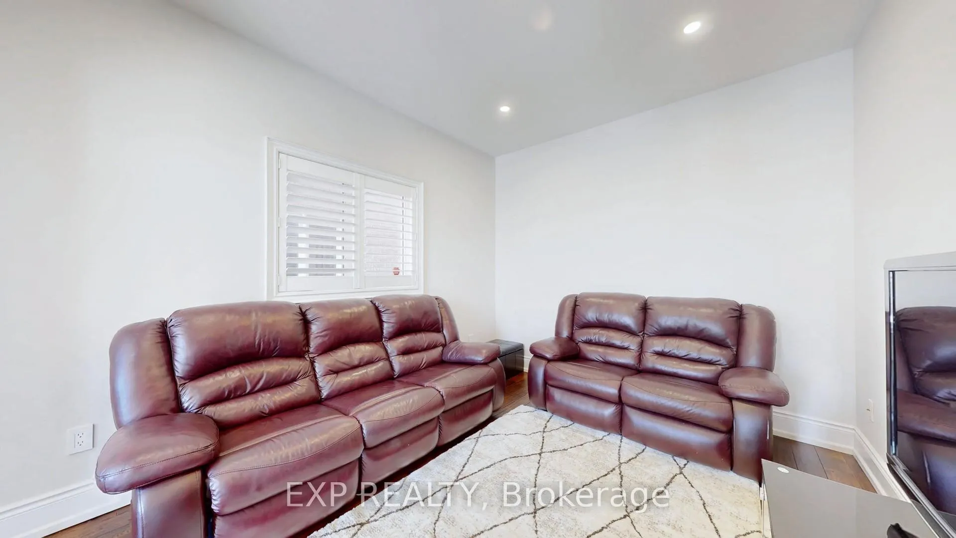 Photo 12 of 71 Golden Meadow Drive, Markham, Wismer — HOMEH