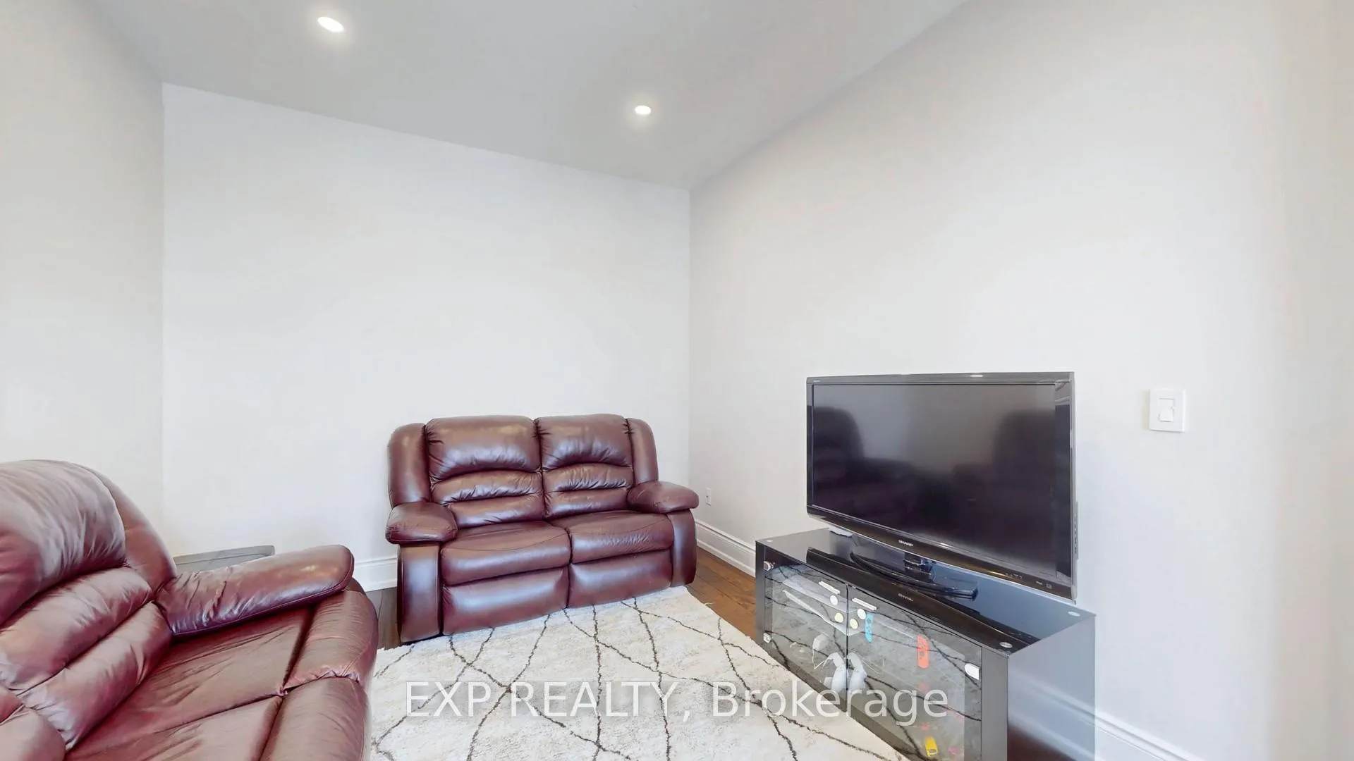 Photo 13 of 71 Golden Meadow Drive, Markham, Wismer — HOMEH