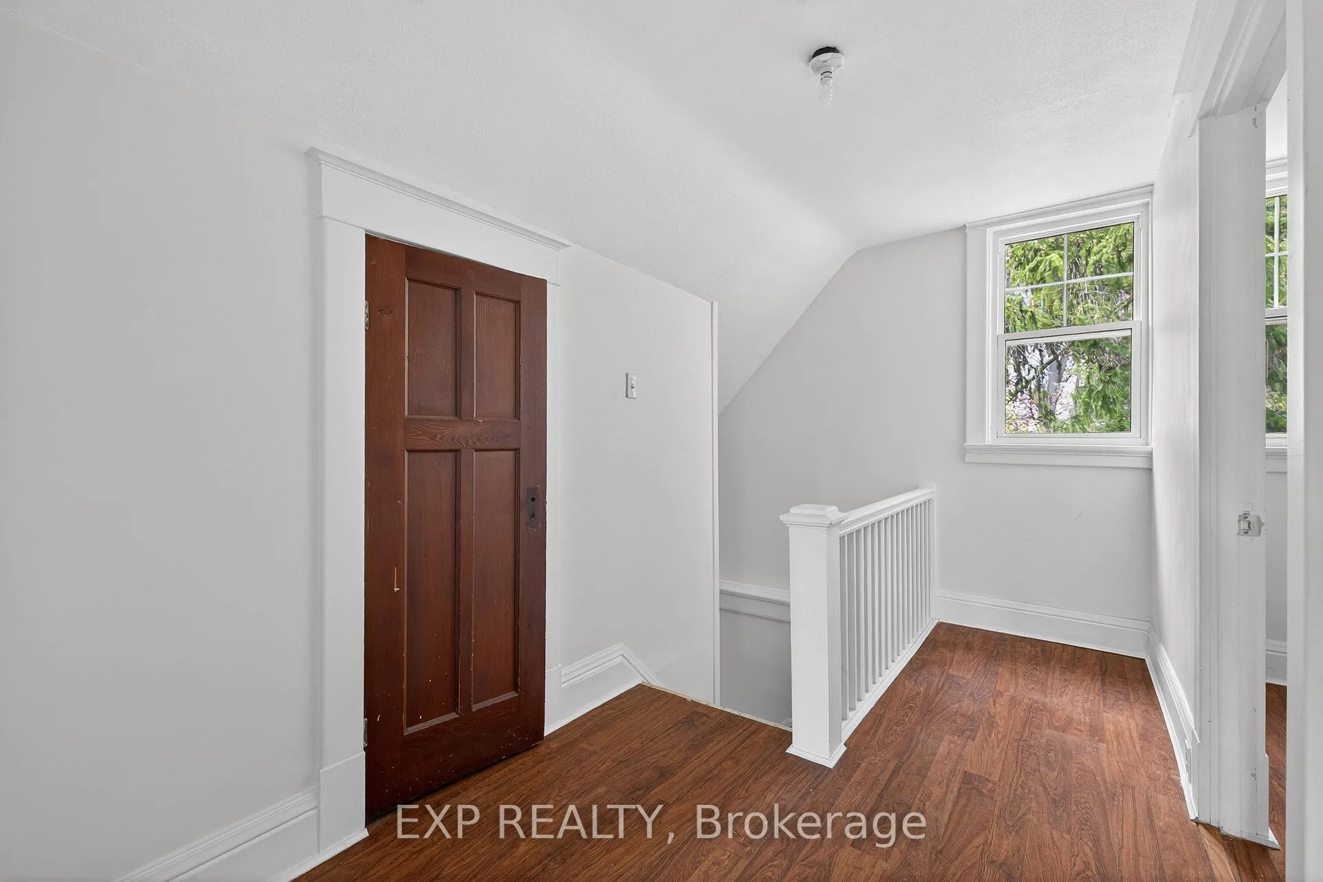 Photo 27 of 48 Stirling Avenue N, Kitchener — HOMEH
